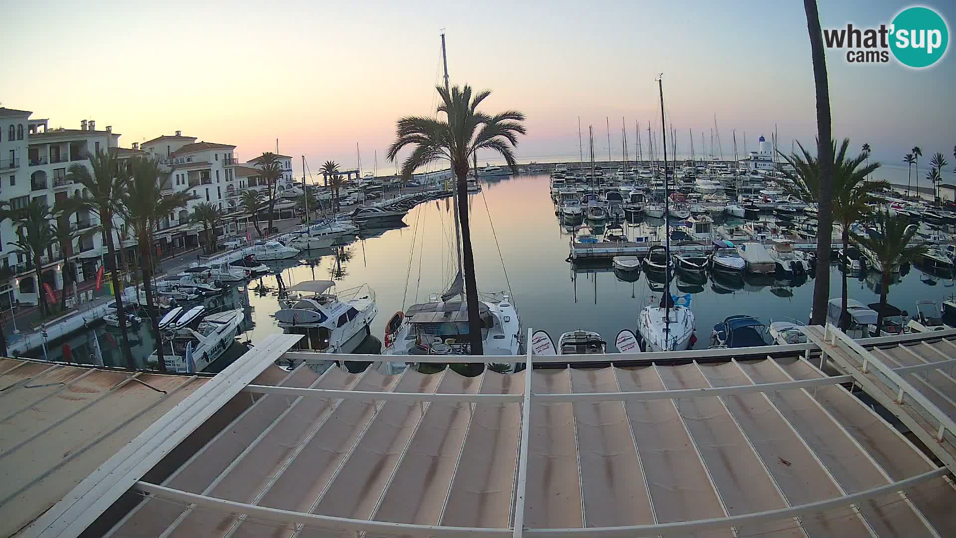 Live webcam Puerto de la Duquesa – Marina