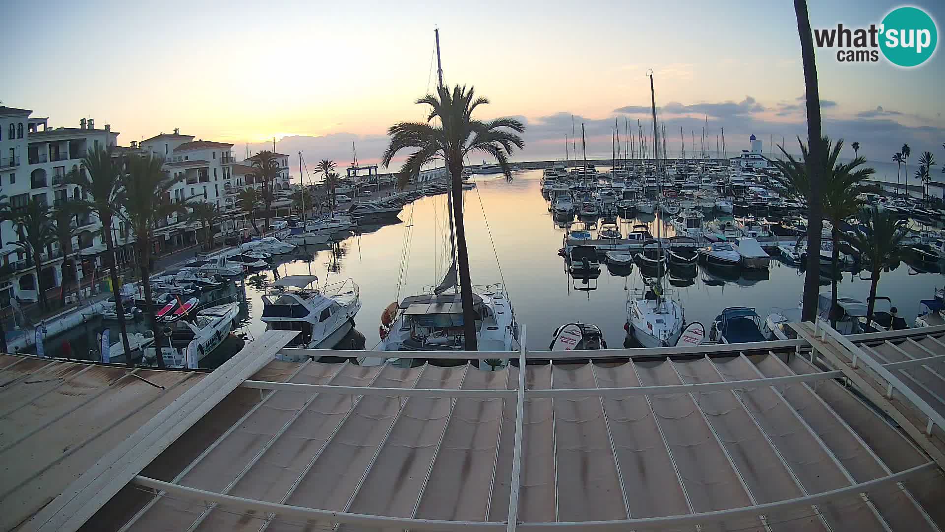 Live webcam Puerto de la Duquesa – Marina