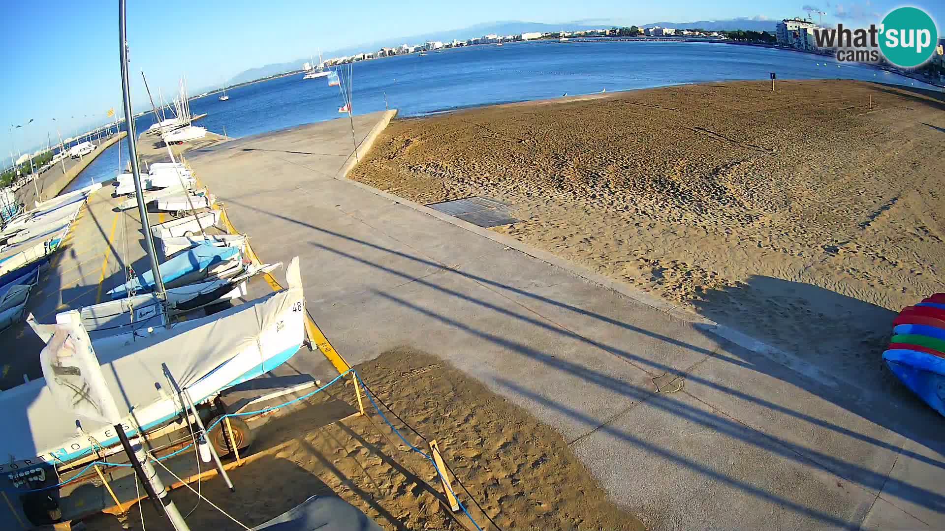 Roses webcam Port – Costa Brava – plage La Perola