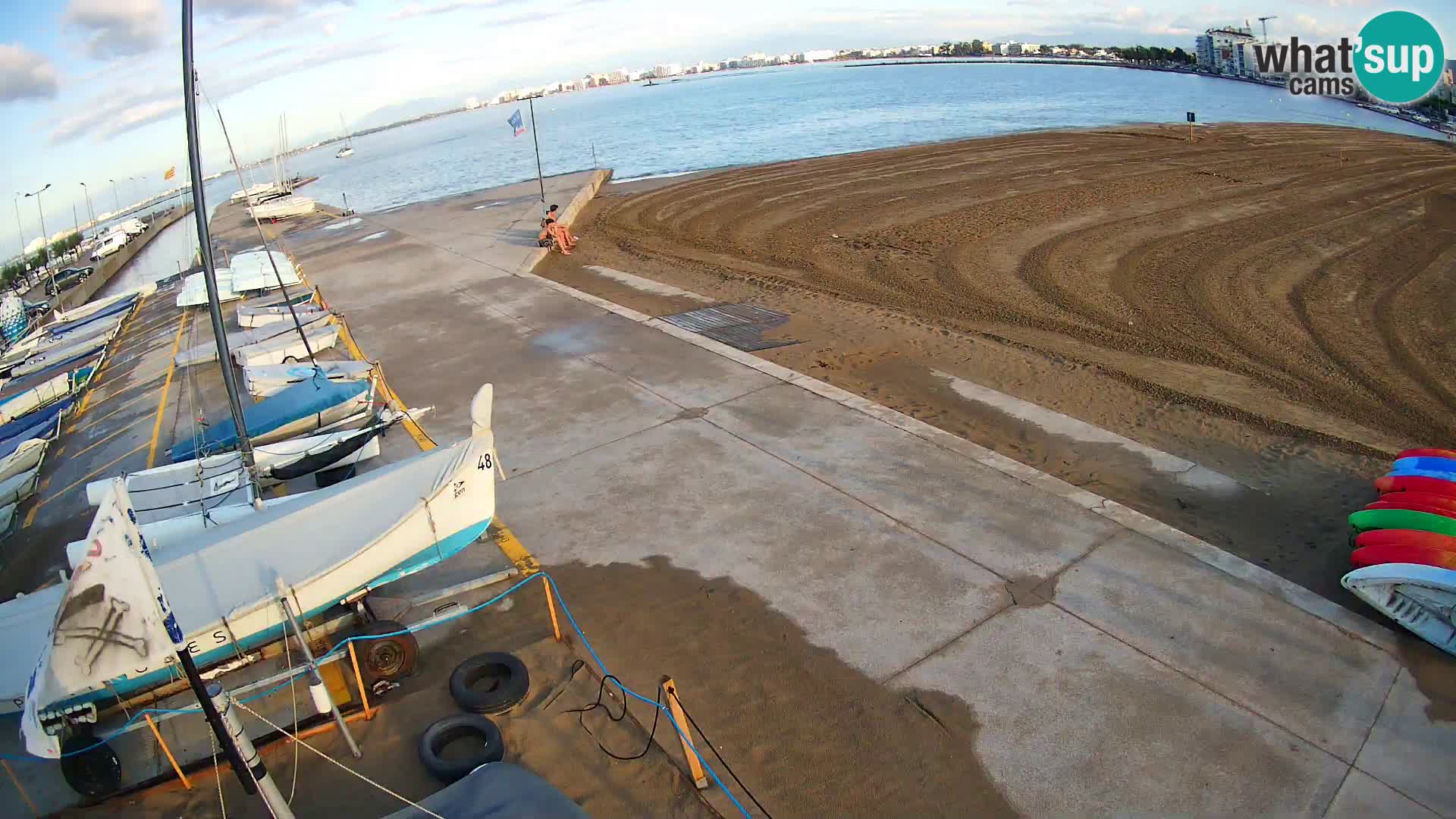 Roses webcam Port – Costa Brava – plage La Perola