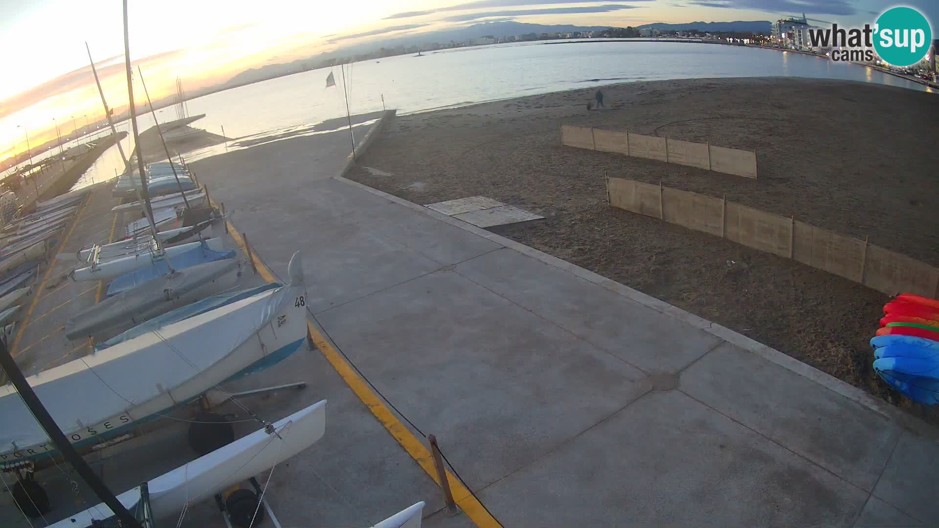 Roses webcam Port – Costa Brava – plage La Perola