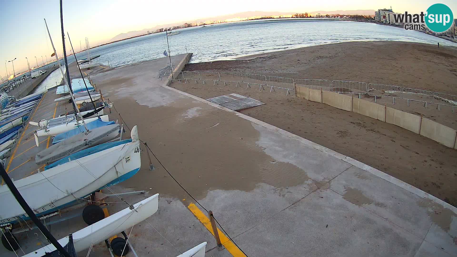 Webcam Port of Roses – Costa Brava – La Perola Beach