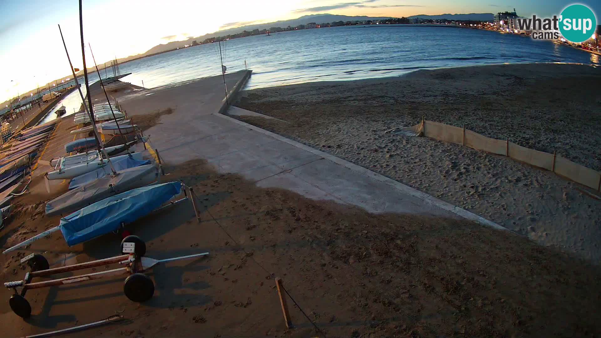 Webcam Port of Roses – Costa Brava – La Perola Beach