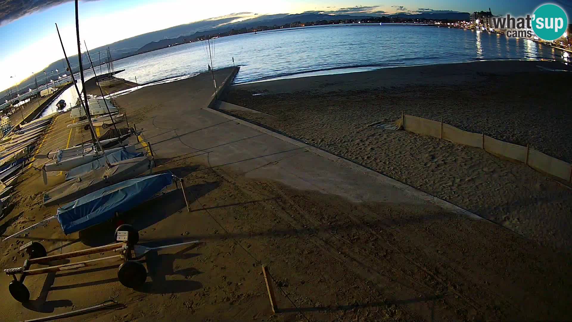 Webcam Port of Roses – Costa Brava – La Perola Beach