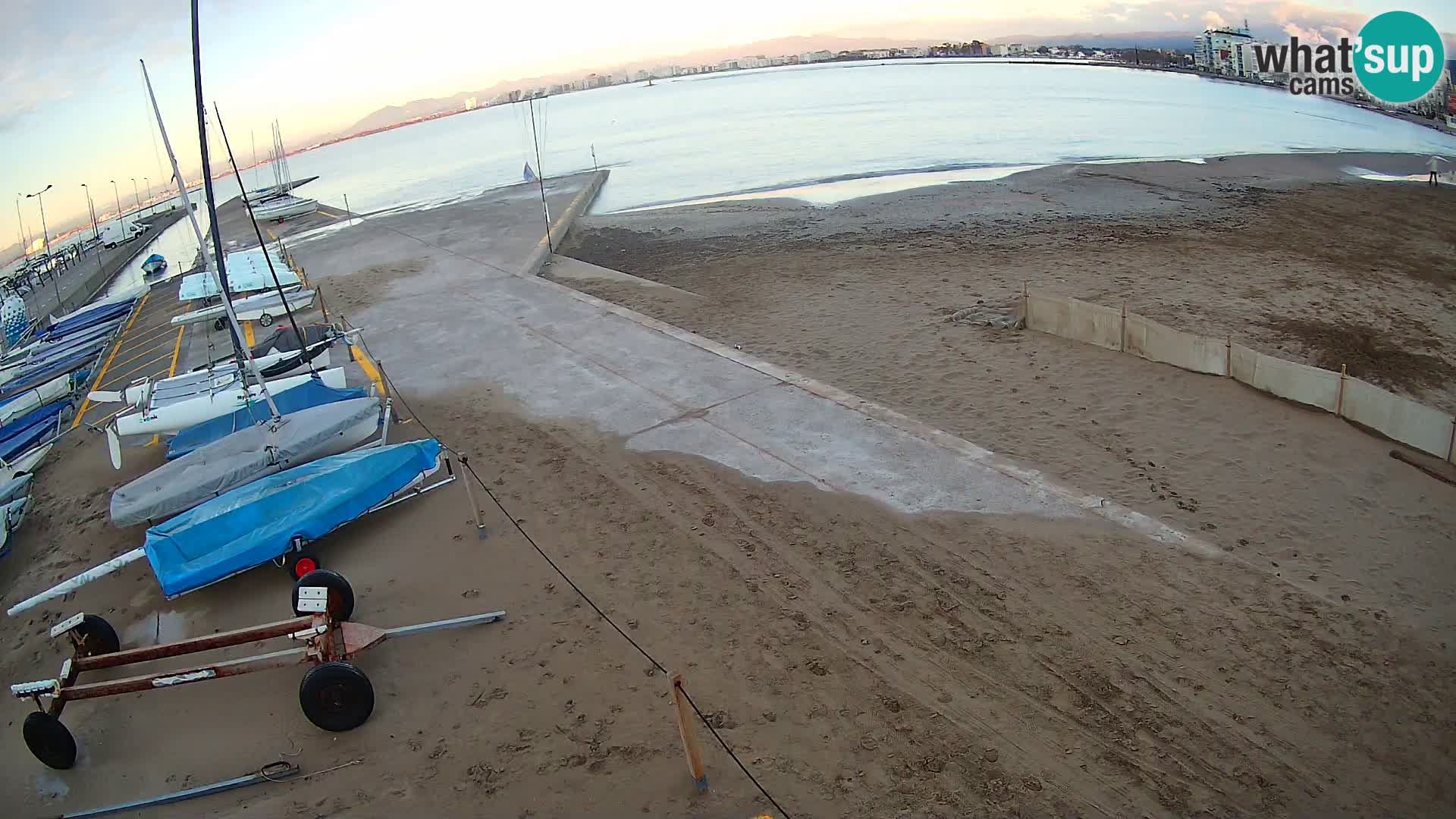 Roses webcam Port – Costa Brava – plage La Perola