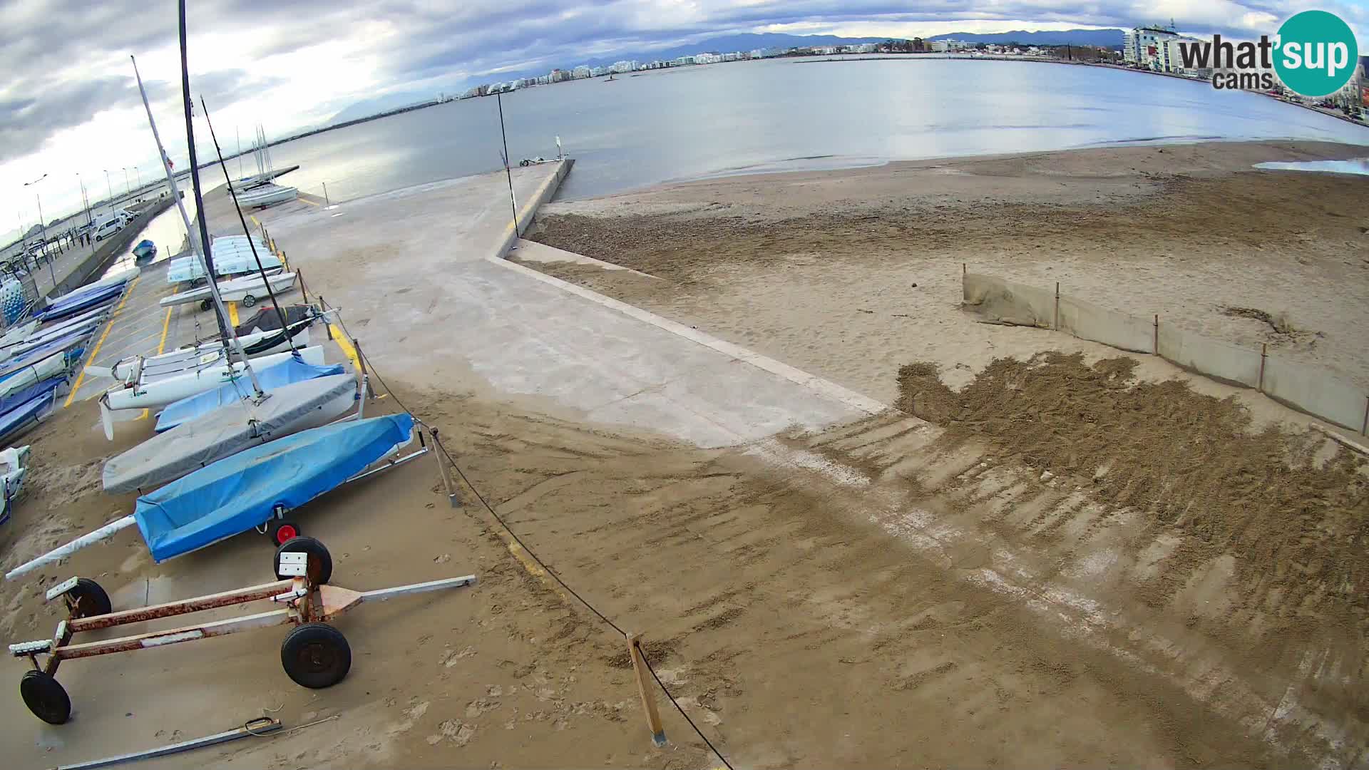 Roses webcam Port – Costa Brava – plage La Perola