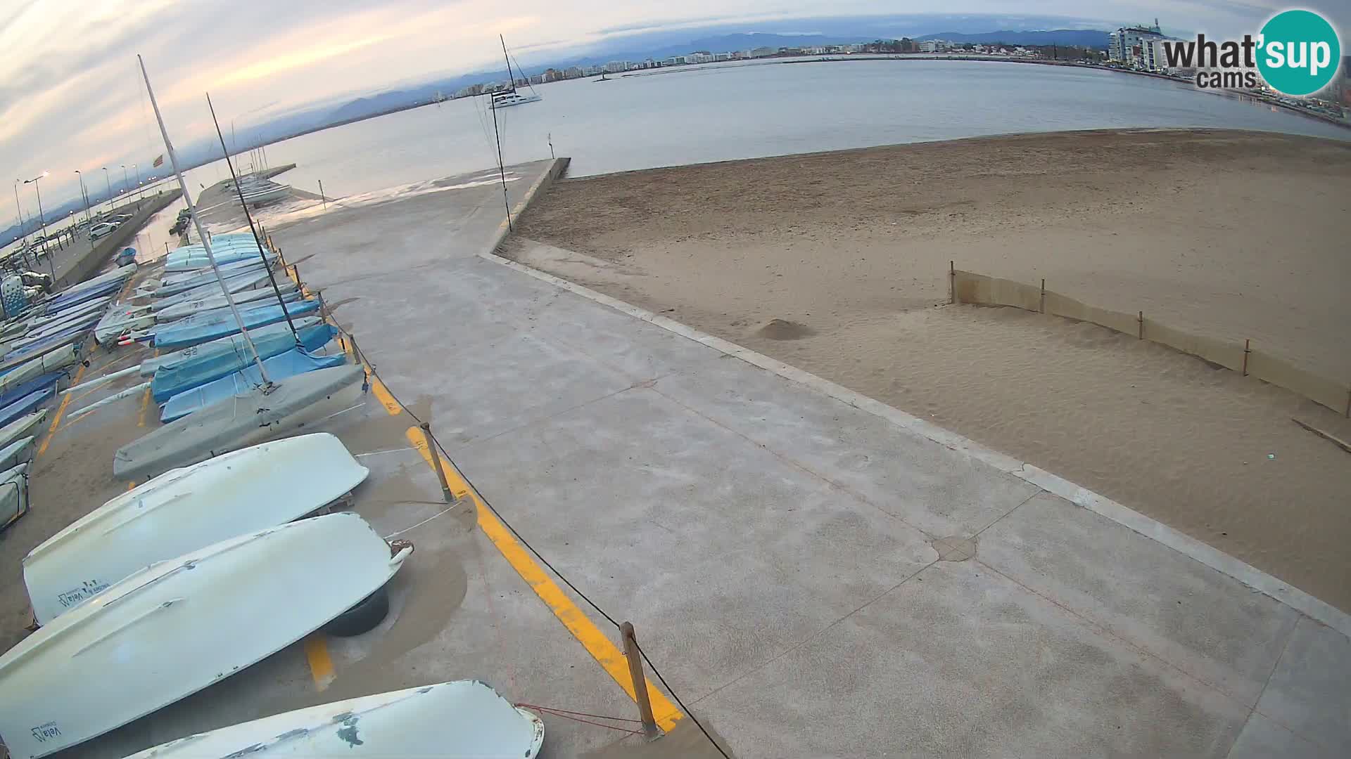 Webcam porto di Roses – Costa Brava – spiaggia La Perola