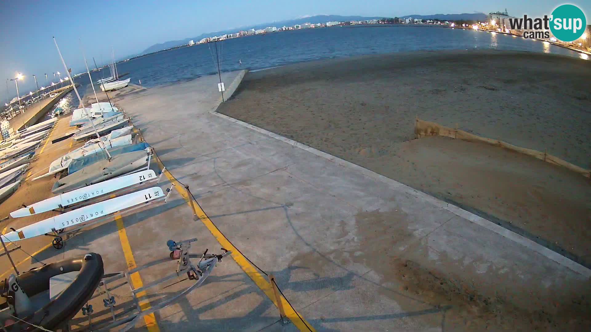 Roses webcam Port – Costa Brava – plage La Perola