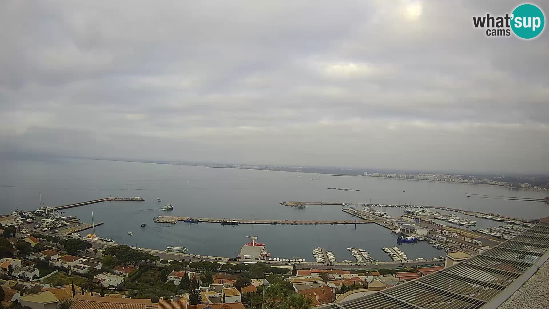 Roses –  Port de pêche  et la baie