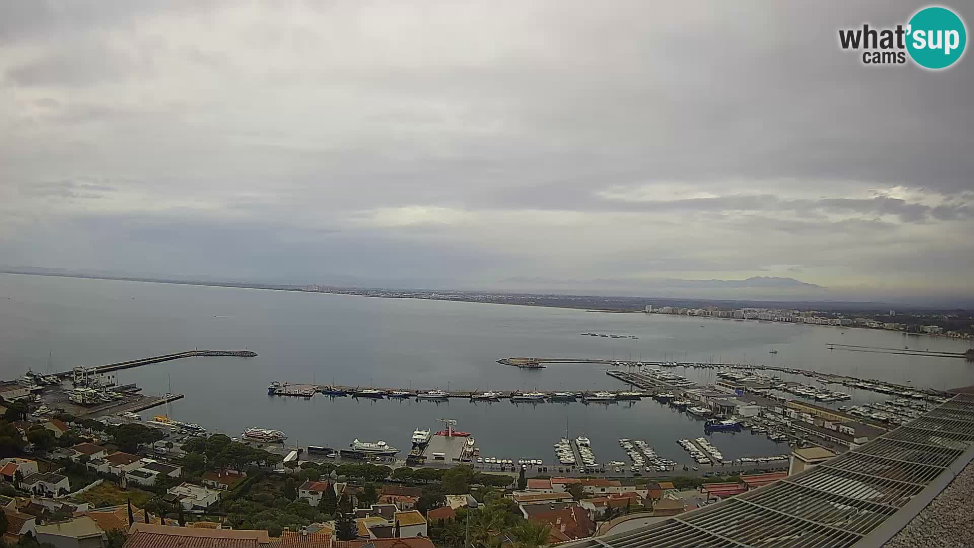 Roses –  Port de pêche  et la baie