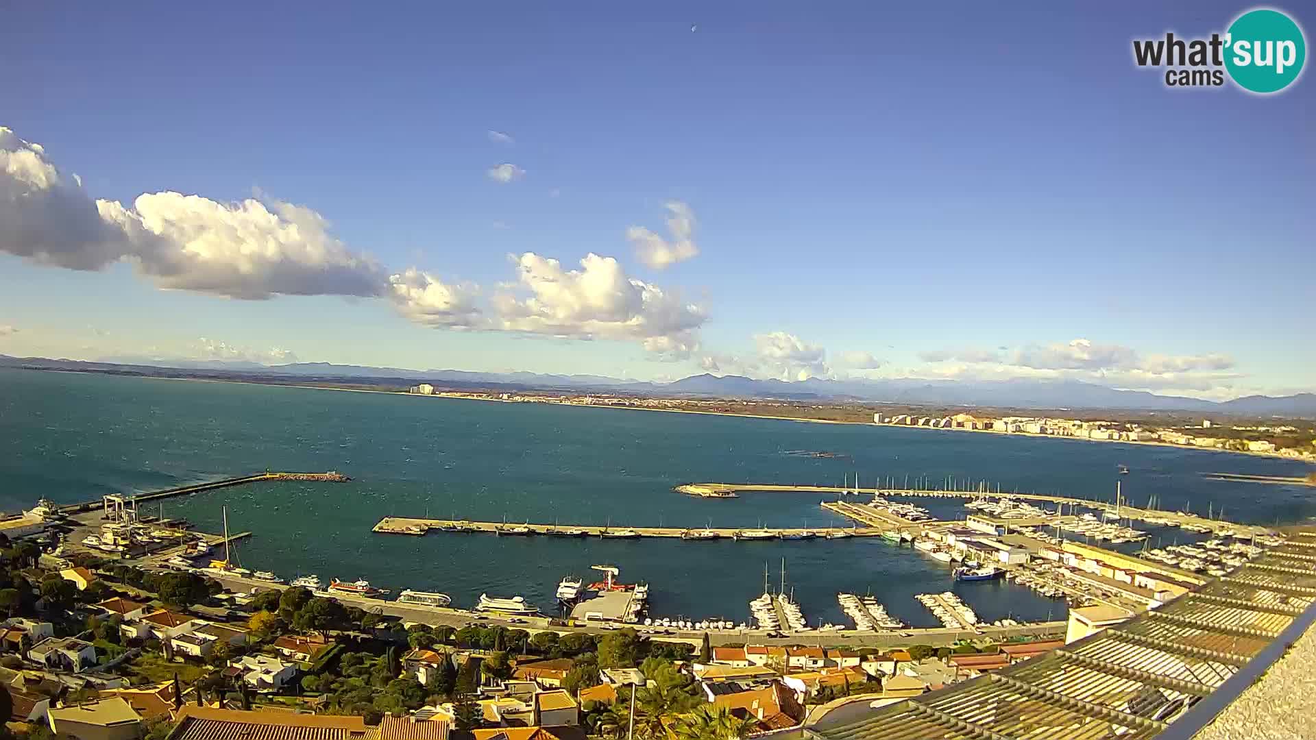 Roses – Puerto pesquero  y la bahía de Roses