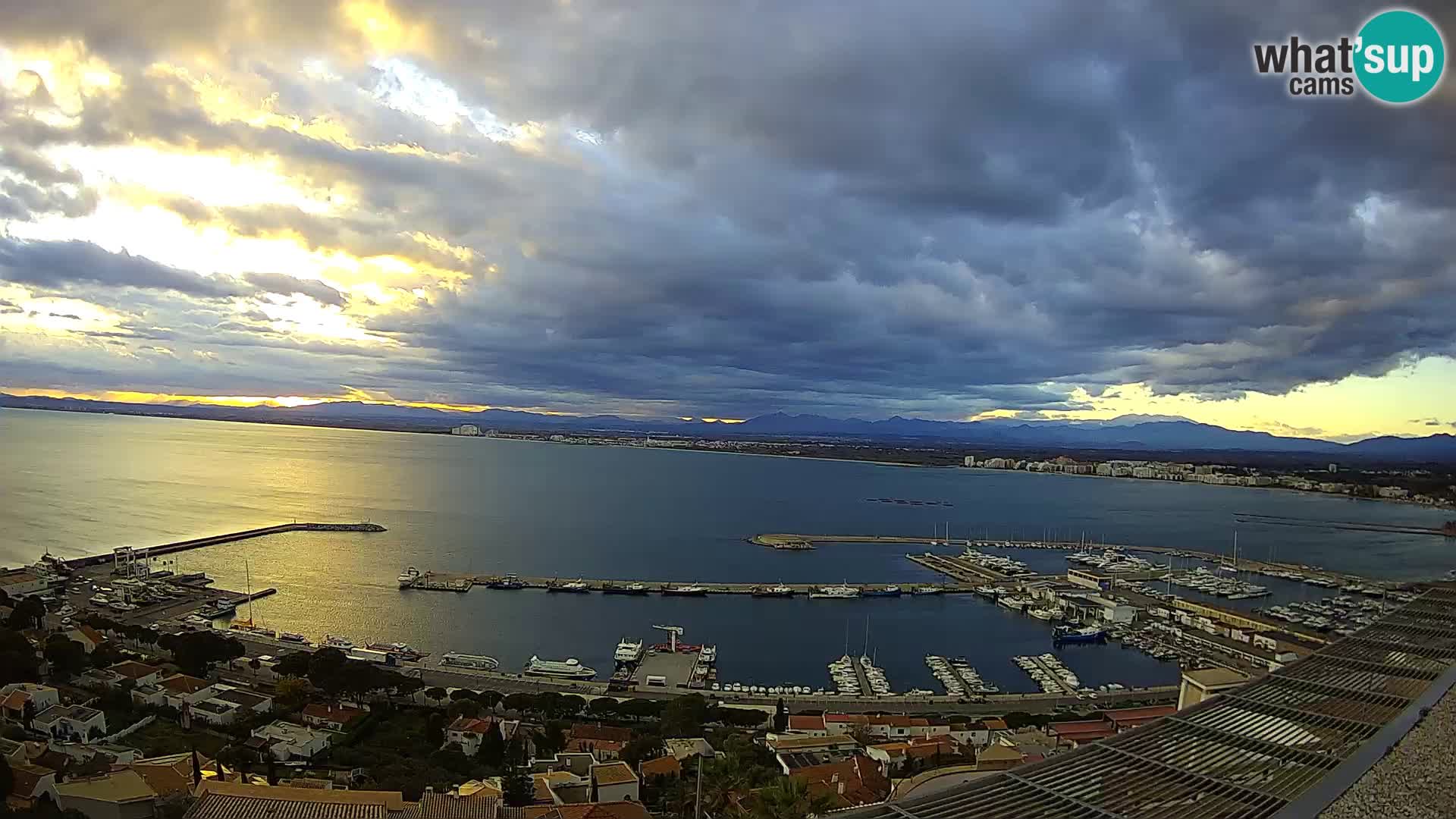 Roses – Porto di pesce e la baia