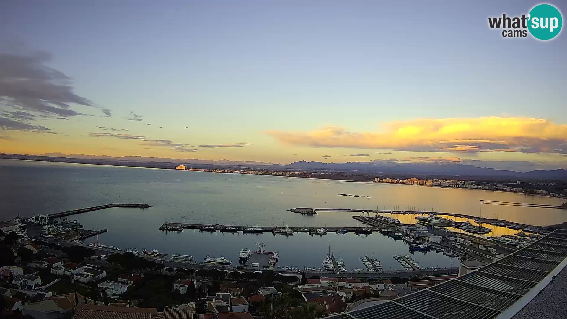 Roses –  Port de pêche  et la baie