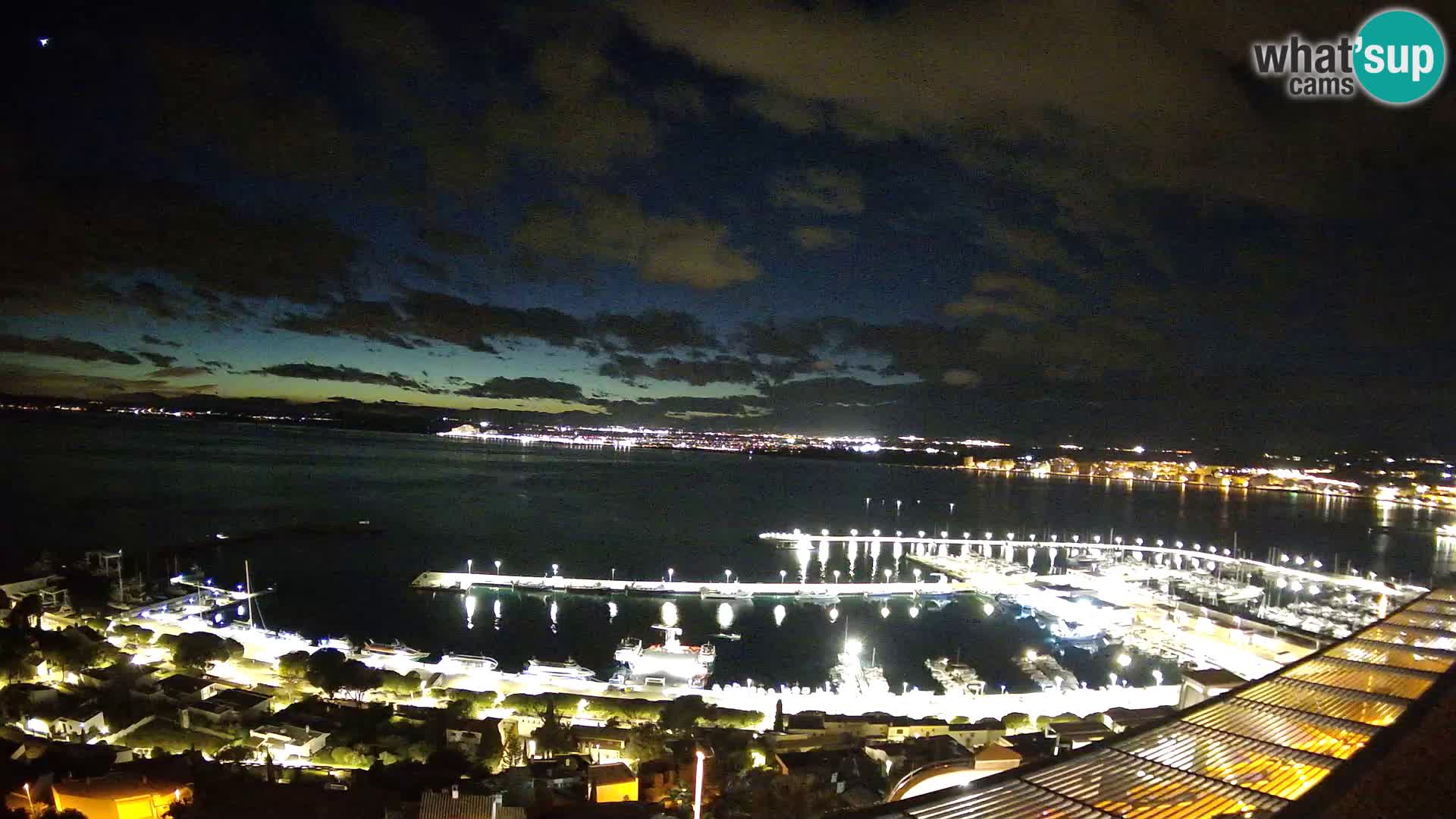 Roses –  Port de pêche  et la baie