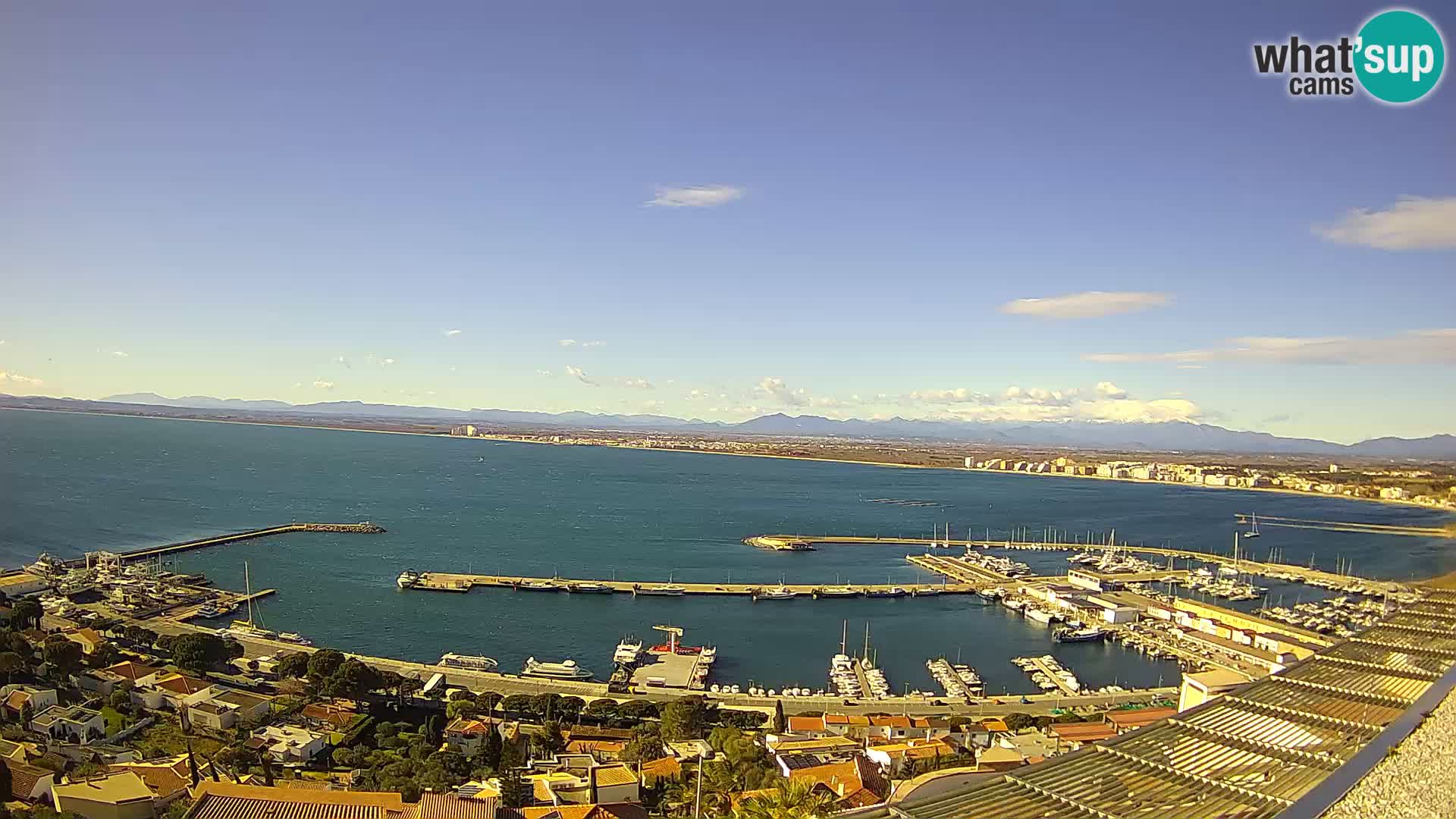 Roses – Puerto pesquero  y la bahía de Roses