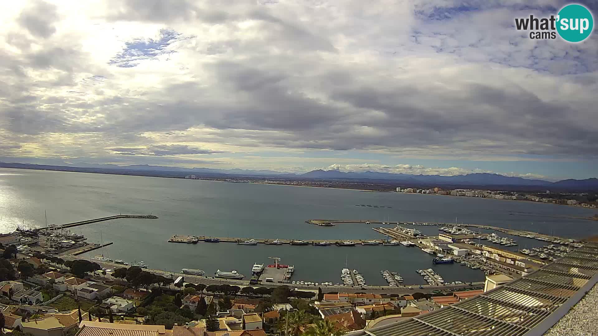 Roses – Porto di pesce e la baia