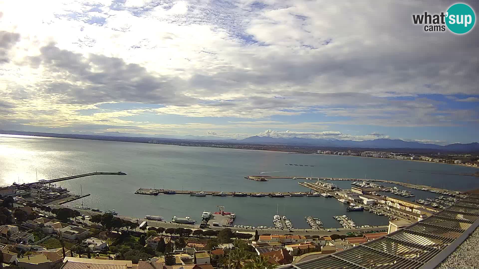 Roses – Puerto pesquero  y la bahía de Roses