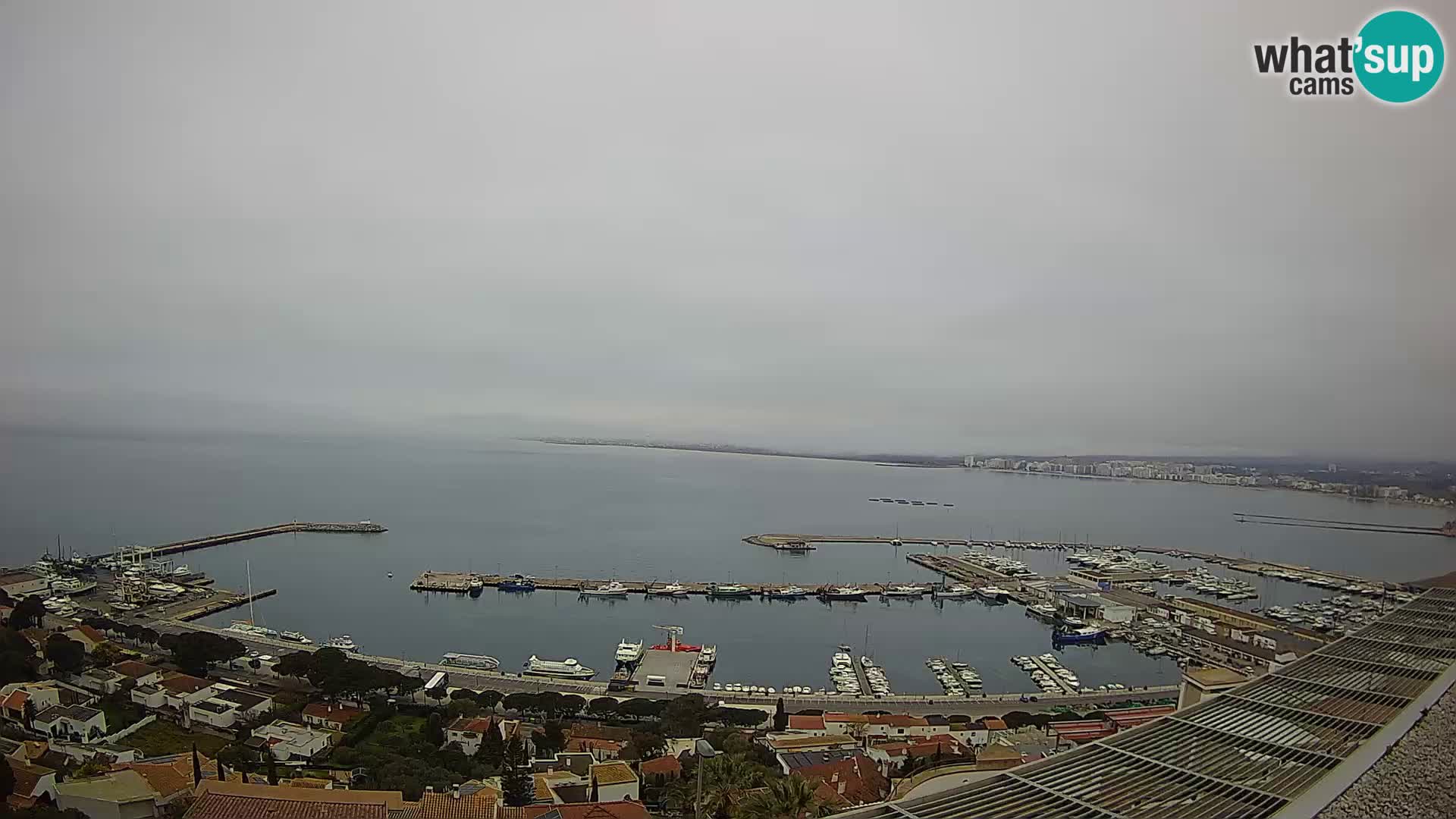 Roses –  Port de pêche  et la baie