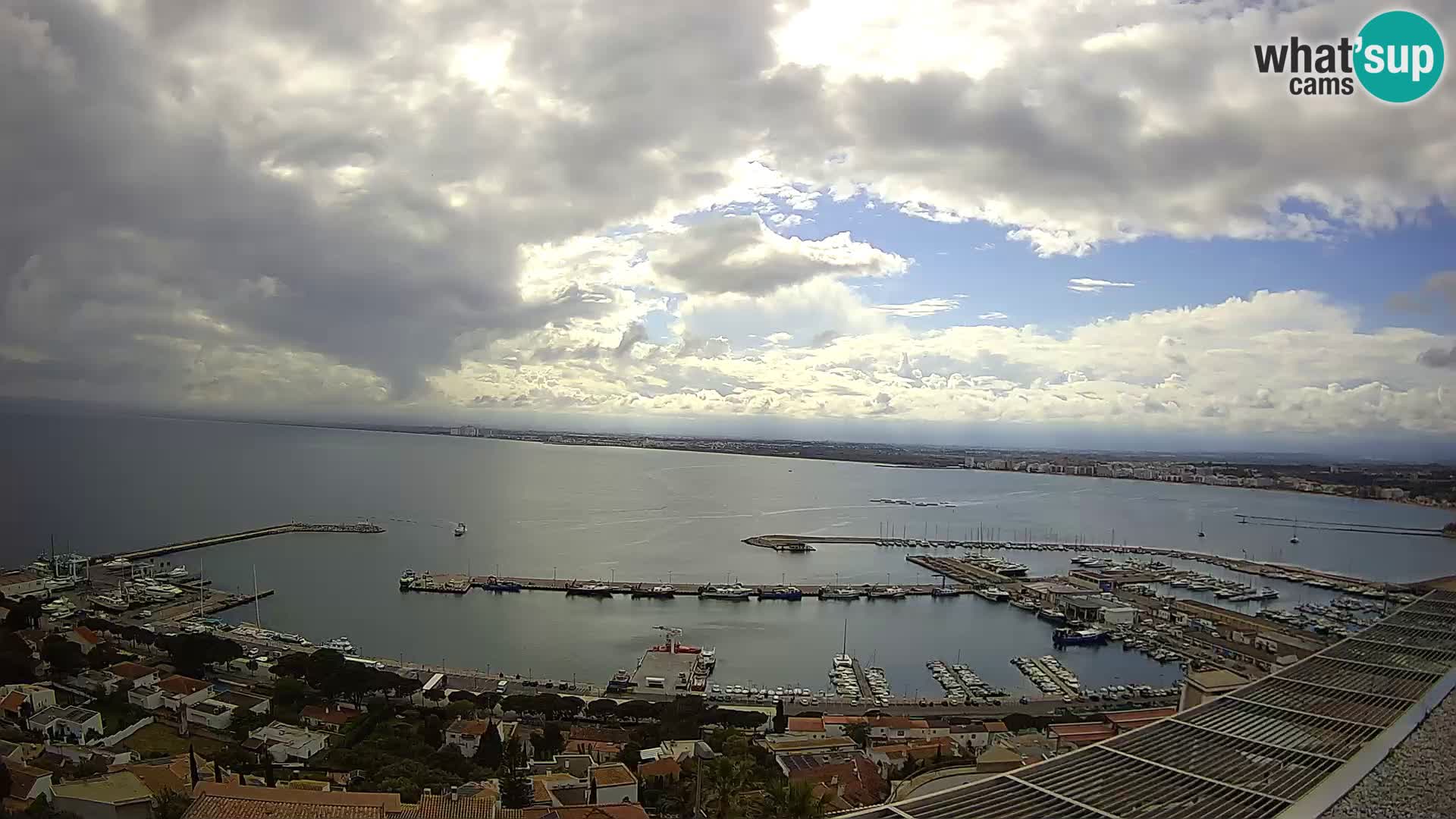 Livecam Hafen Roses –  Fischereihafen und die Bucht