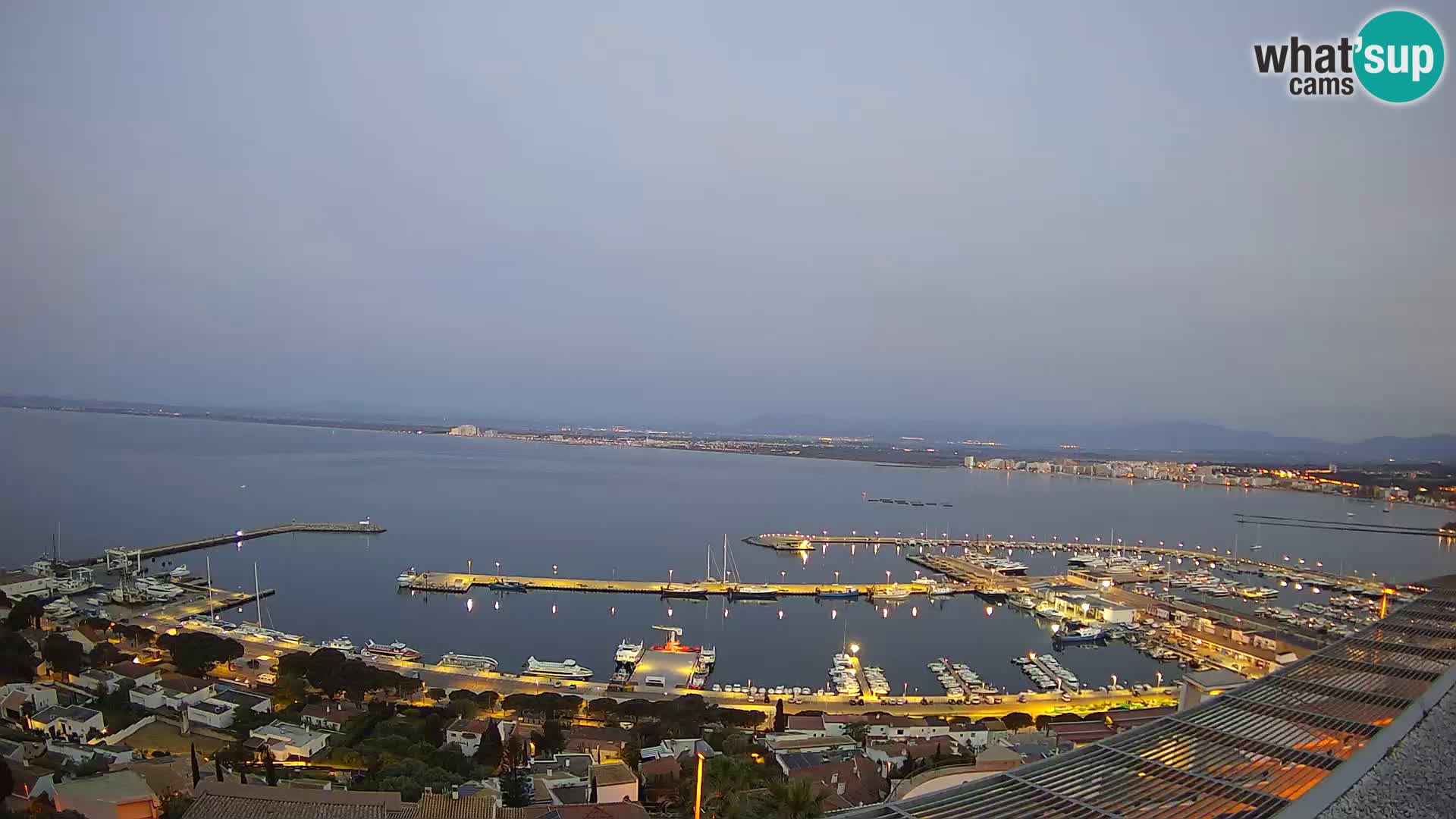 Roses – Puerto pesquero  y la bahía de Roses