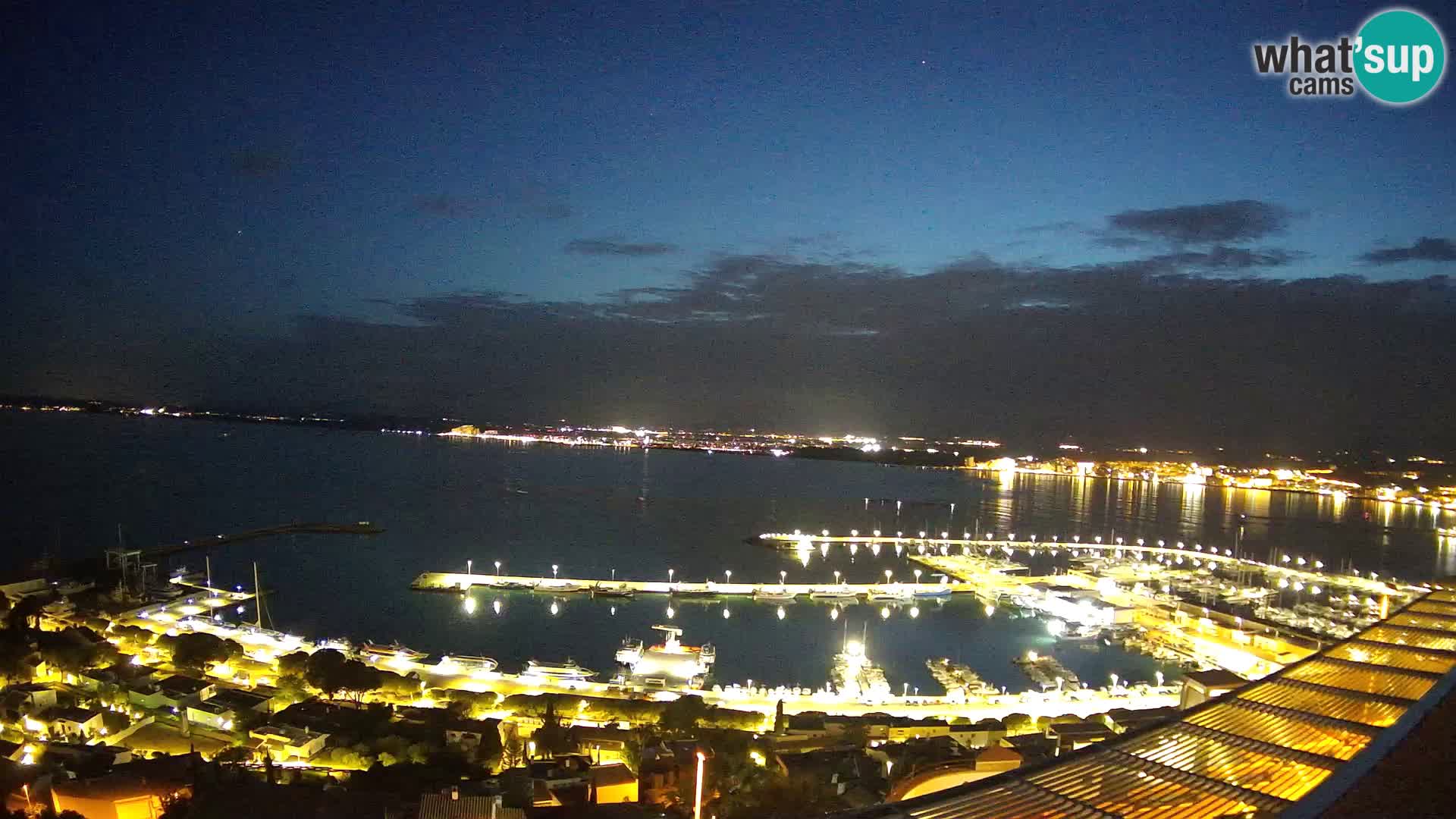 Roses – Puerto pesquero  y la bahía de Roses
