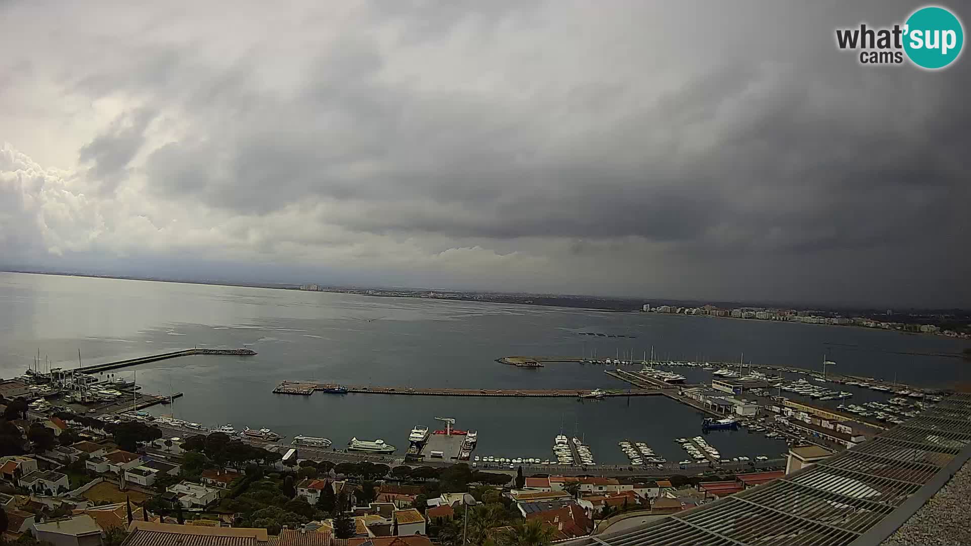 Roses – Puerto pesquero  y la bahía de Roses