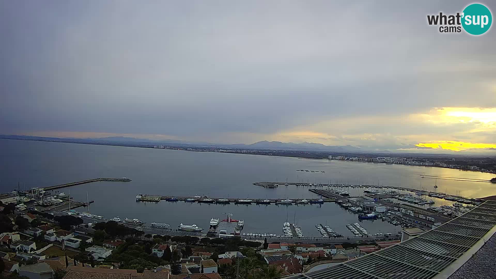 Roses – Porto di pesce e la baia