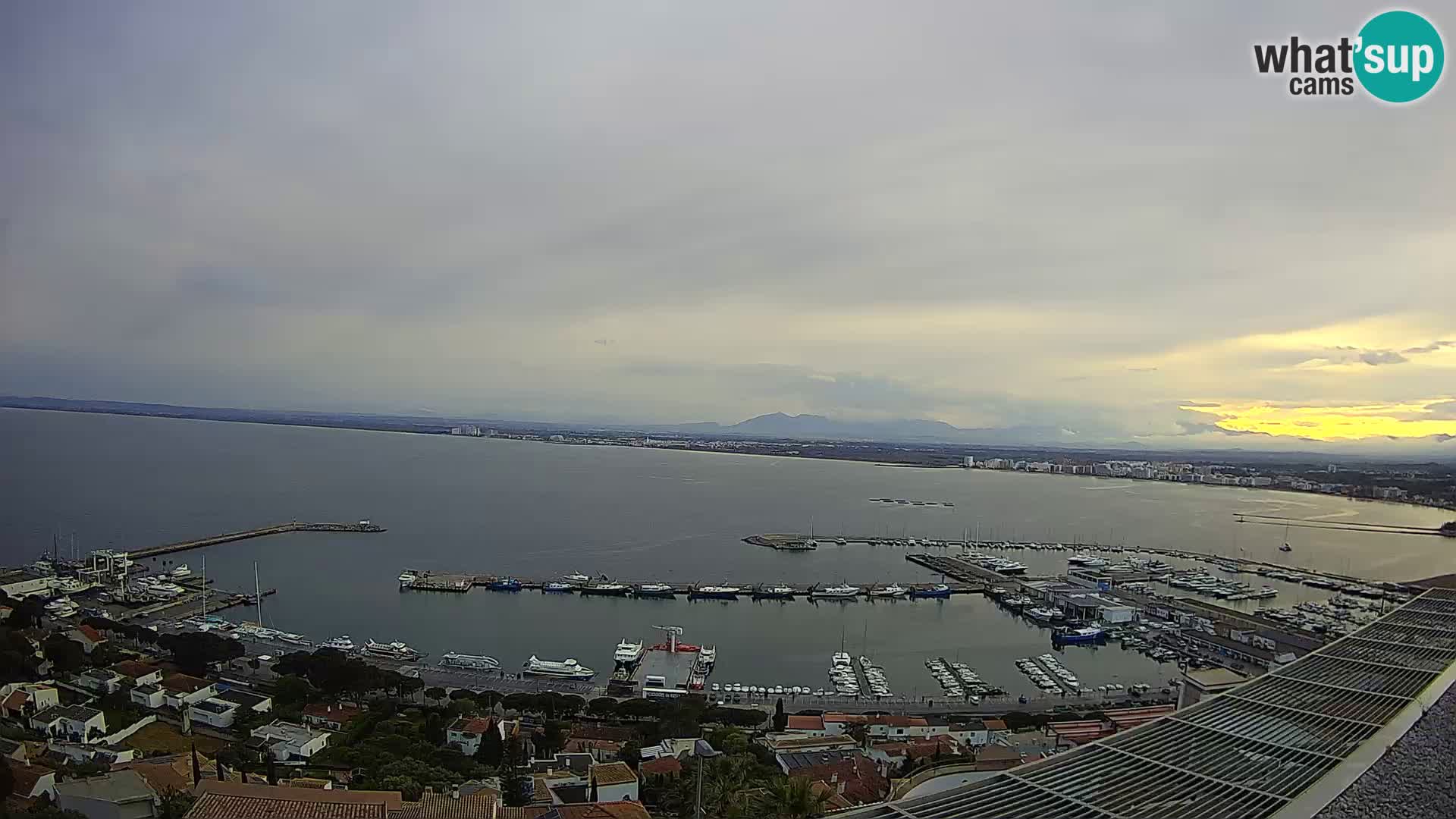 Roses – Porto di pesce e la baia