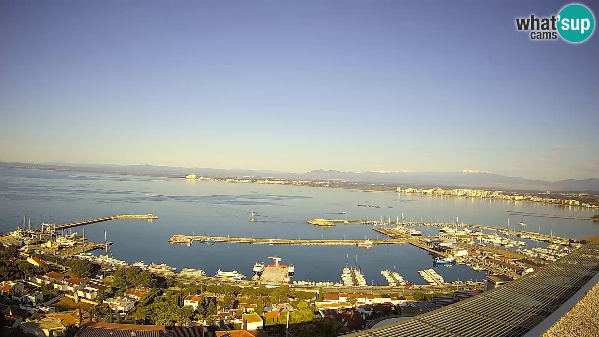Roses –  Port de pêche  et la baie