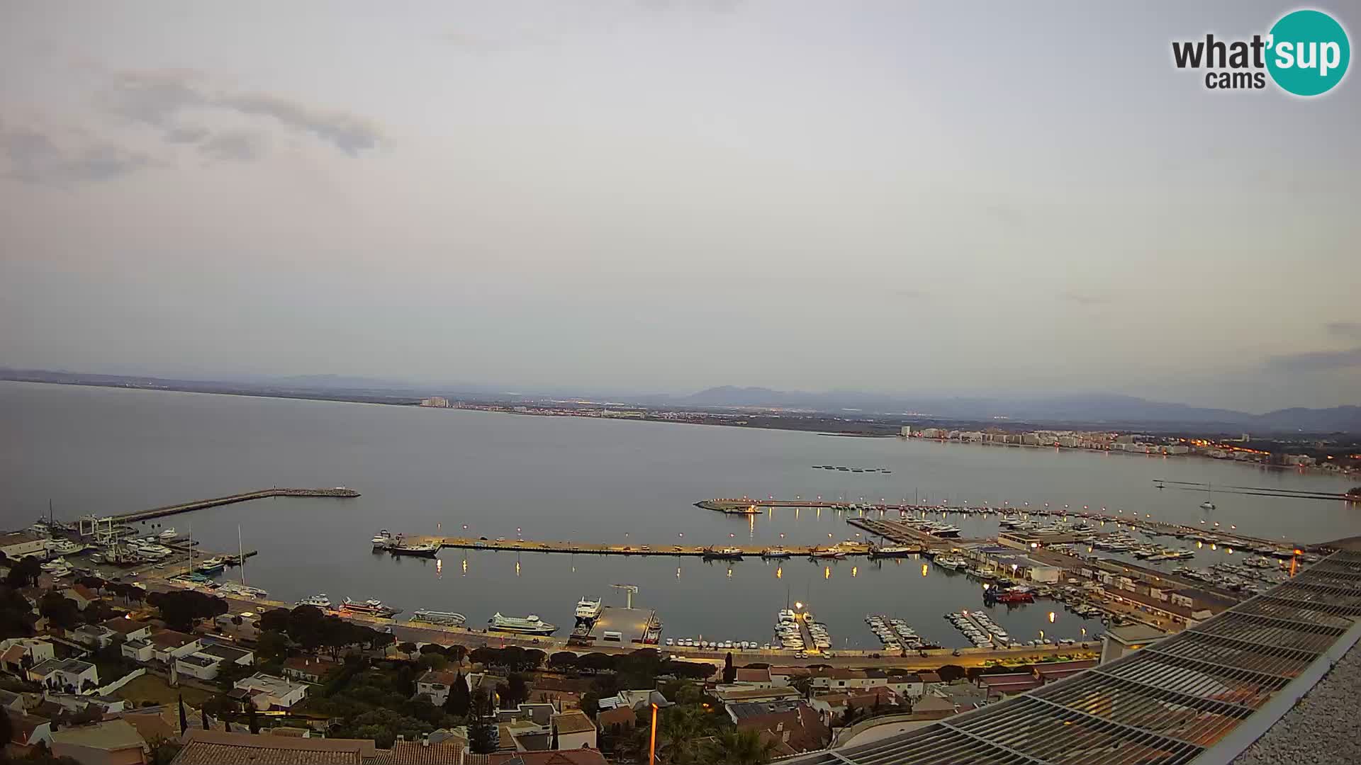 Roses – Puerto pesquero  y la bahía de Roses