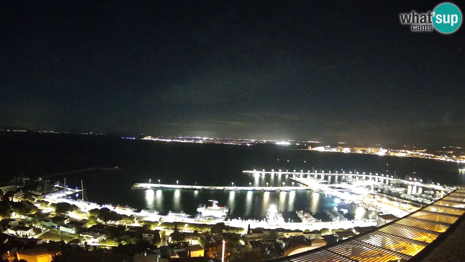 Roses – Puerto pesquero  y la bahía de Roses
