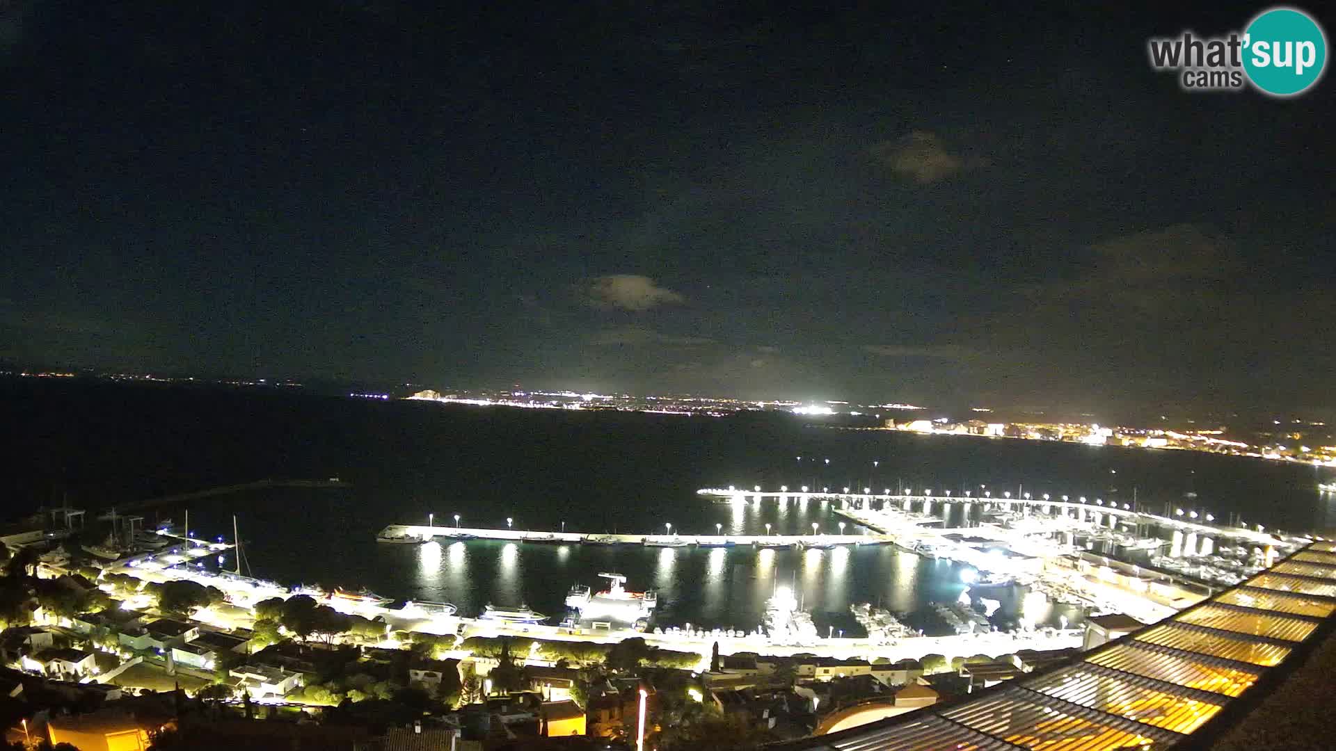 Roses – Puerto pesquero  y la bahía de Roses