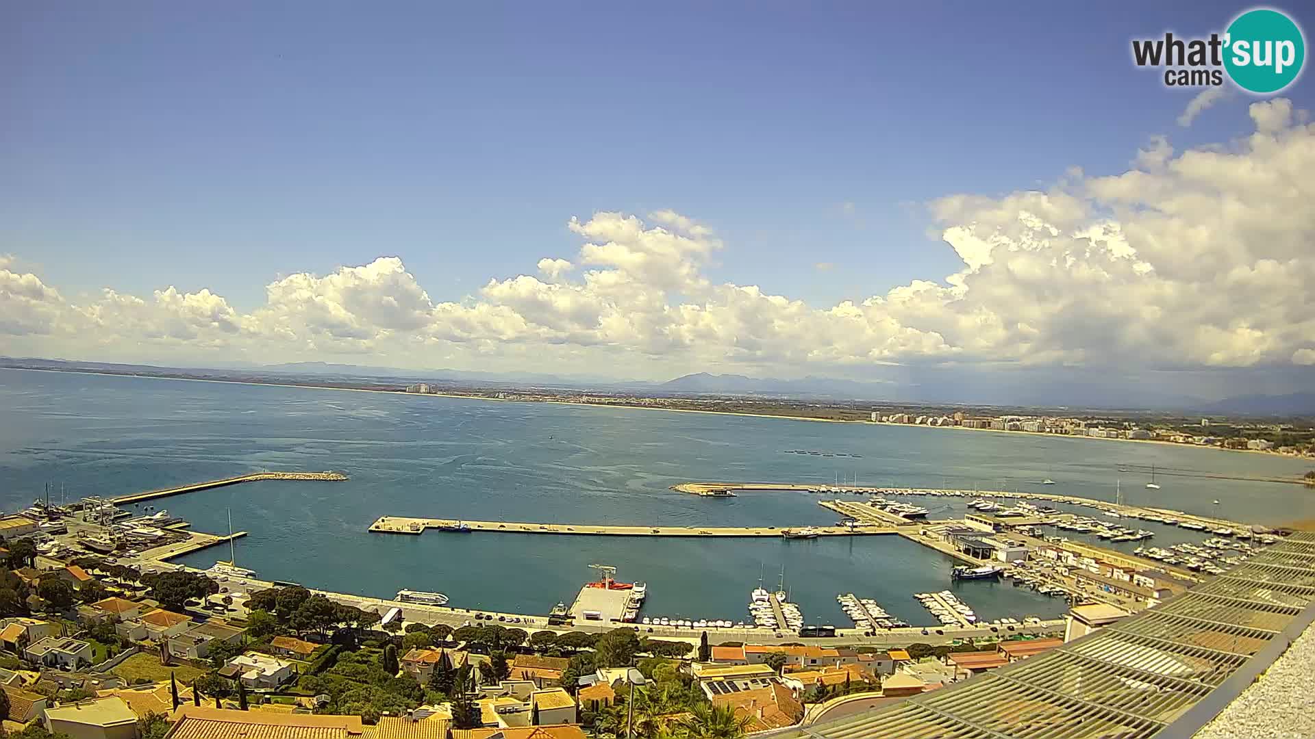 Livecam Hafen Roses –  Fischereihafen und die Bucht