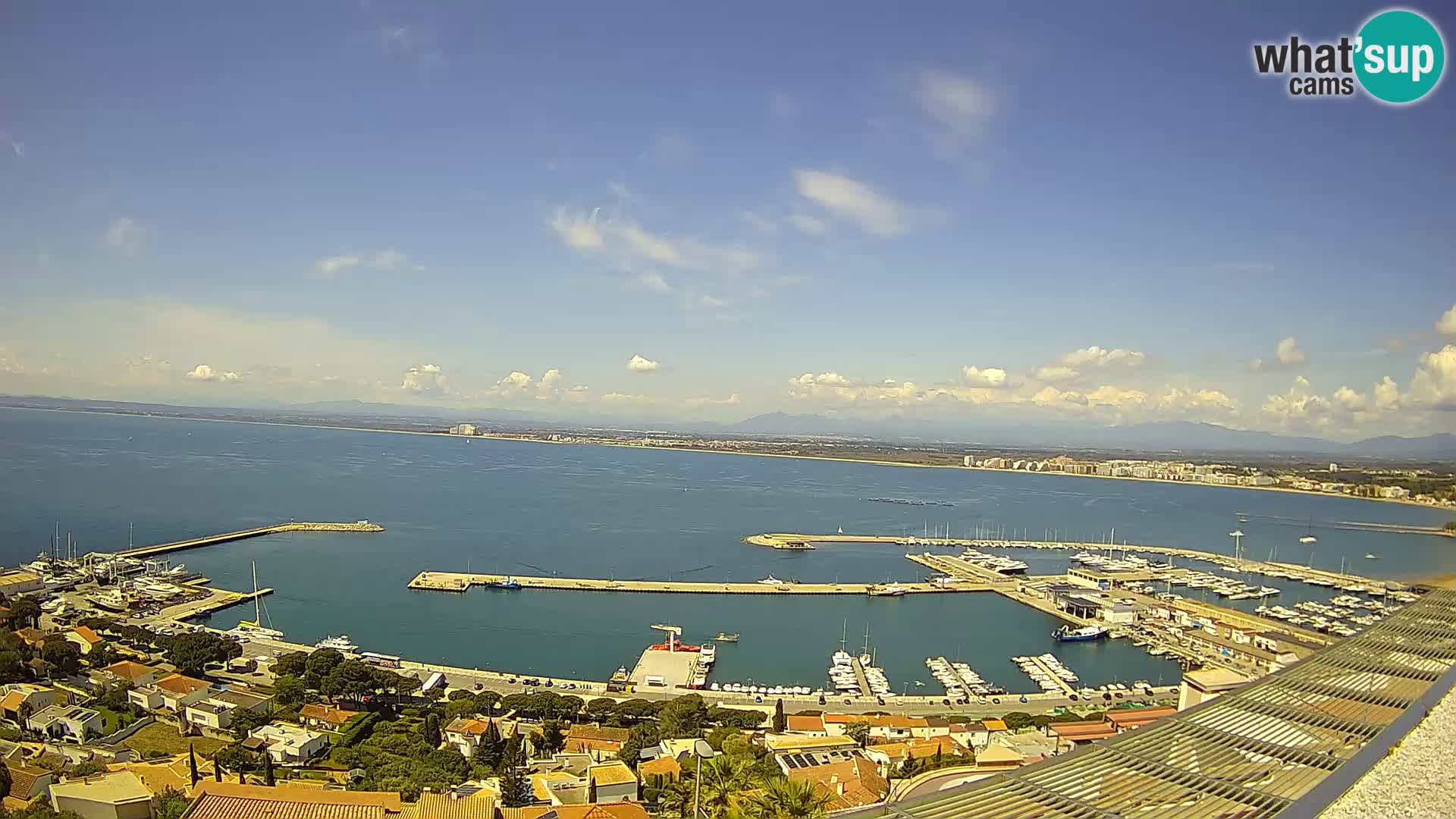 Roses – Puerto pesquero  y la bahía de Roses