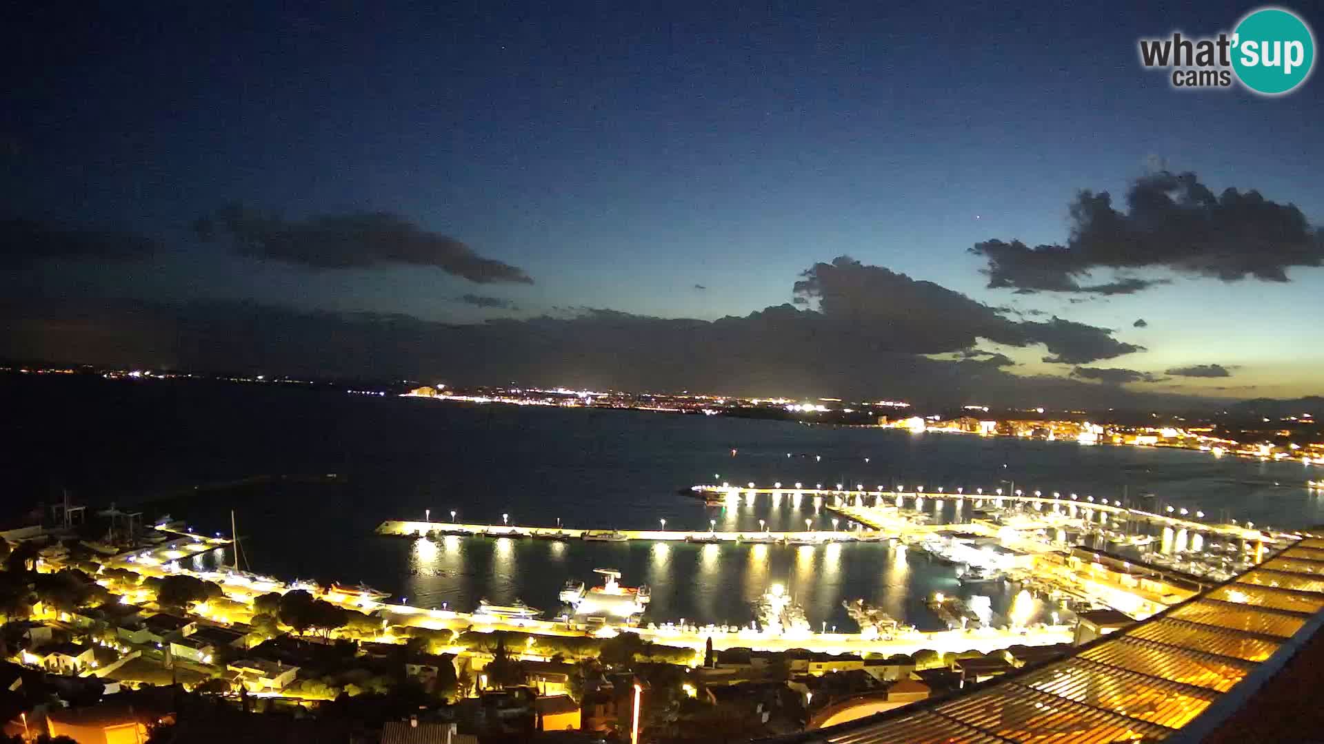 Roses – Puerto pesquero  y la bahía de Roses