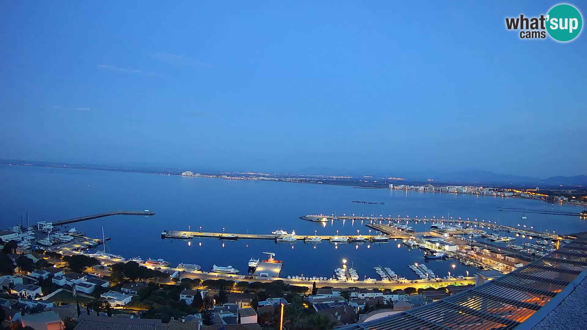 Roses – Puerto pesquero  y la bahía de Roses