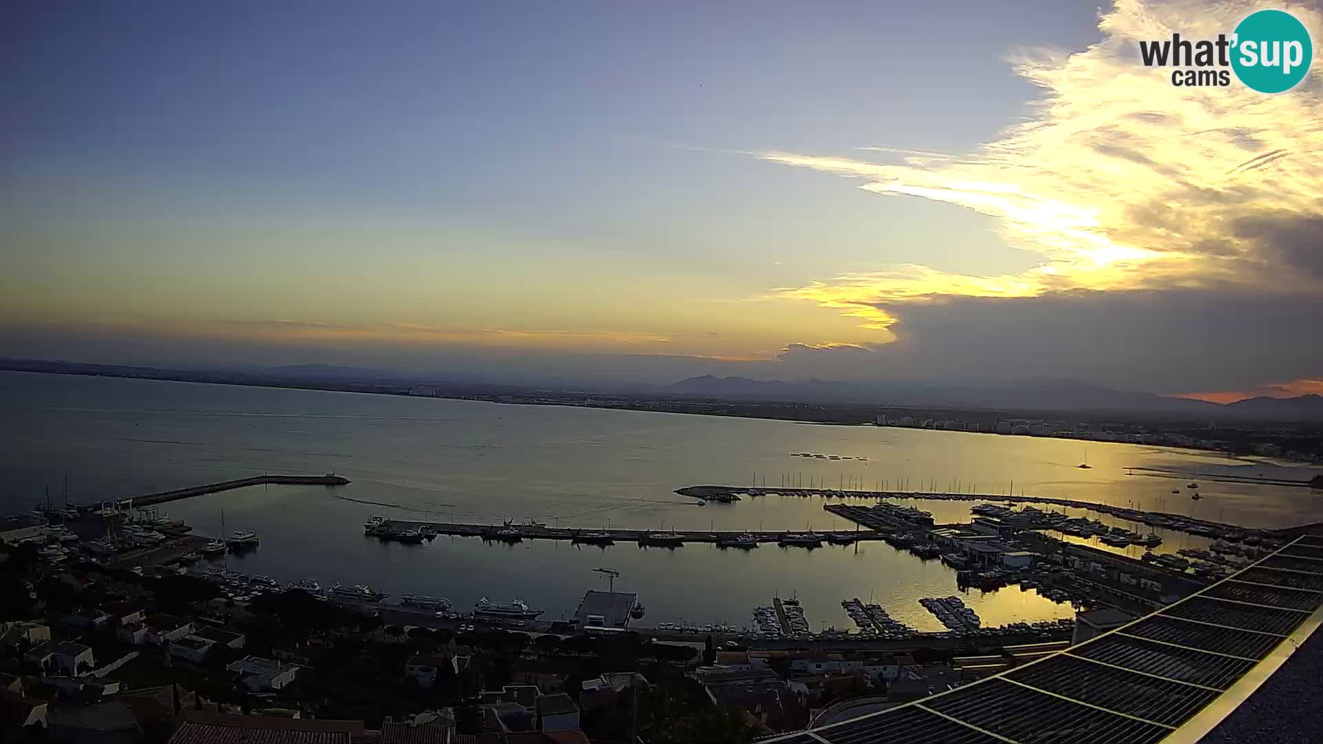 Livecam Hafen Roses –  Fischereihafen und die Bucht