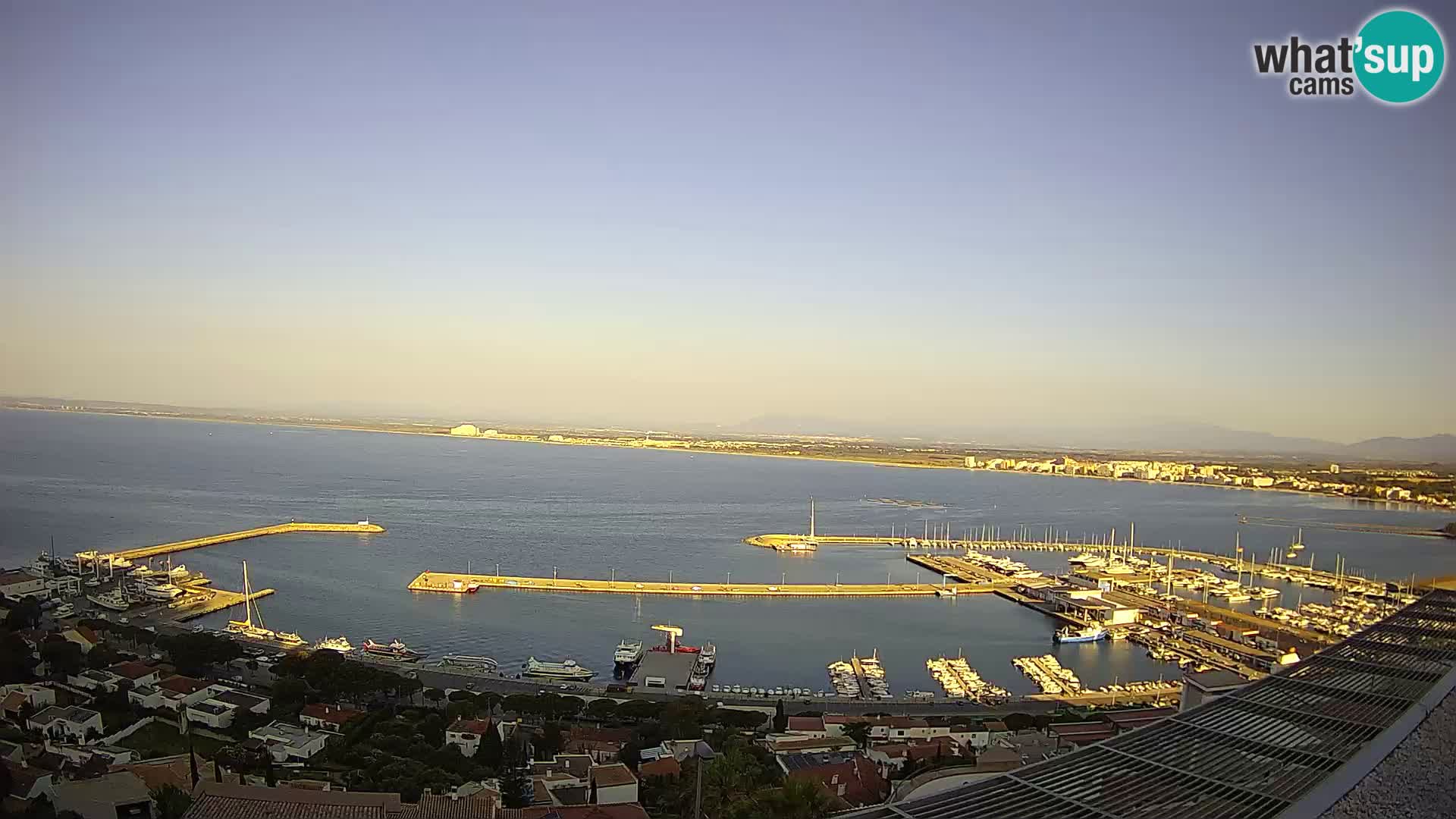 Livecam Hafen Roses –  Fischereihafen und die Bucht