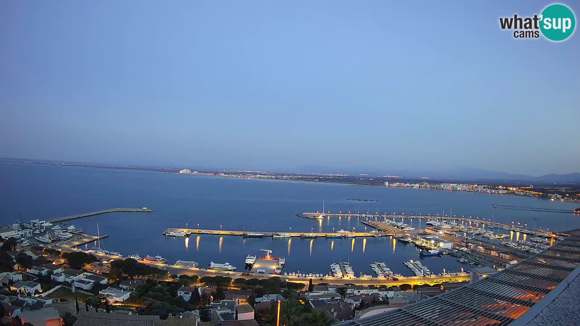 Livecam Hafen Roses –  Fischereihafen und die Bucht