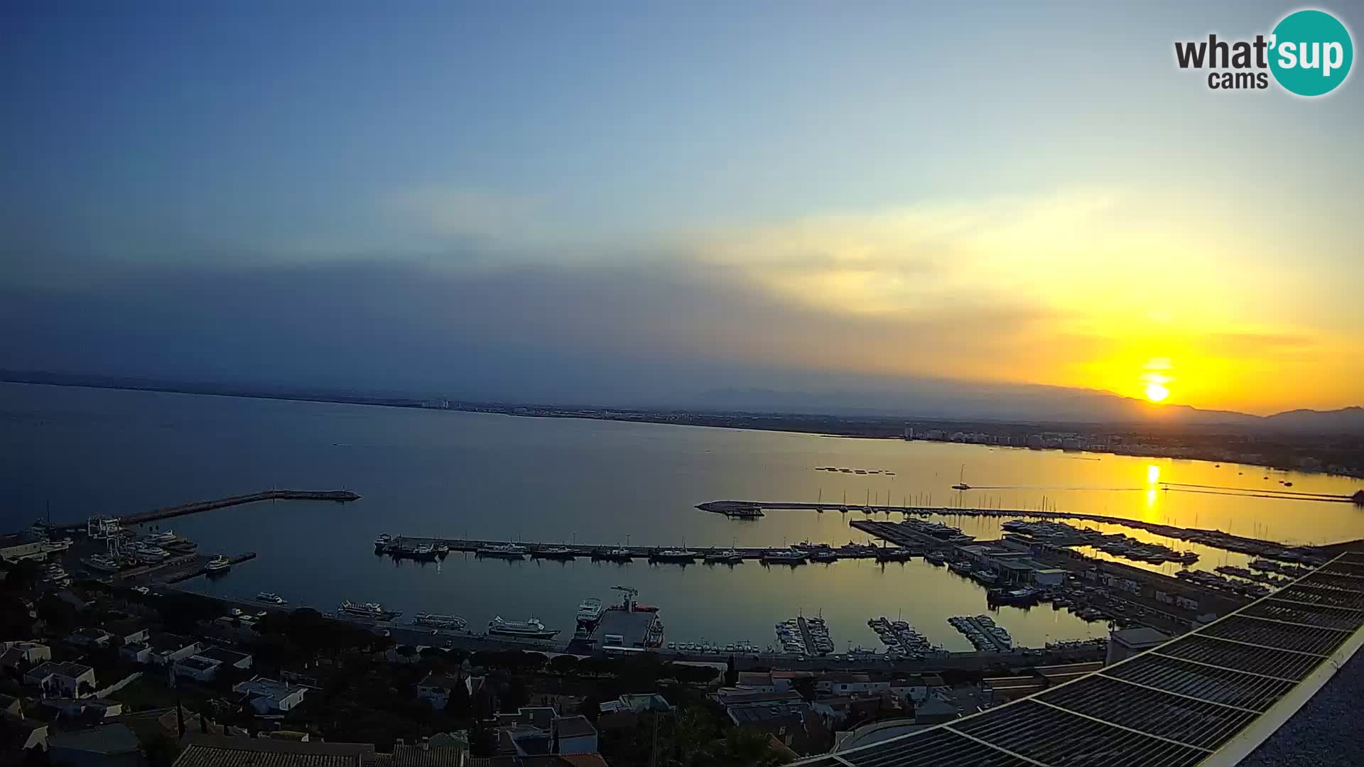 Livecam Hafen Roses –  Fischereihafen und die Bucht