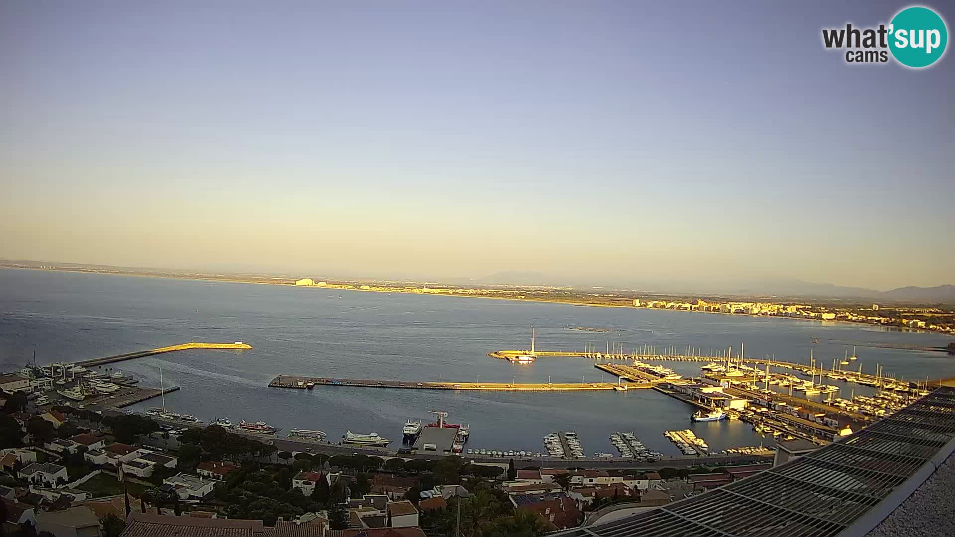 Livecam Hafen Roses –  Fischereihafen und die Bucht