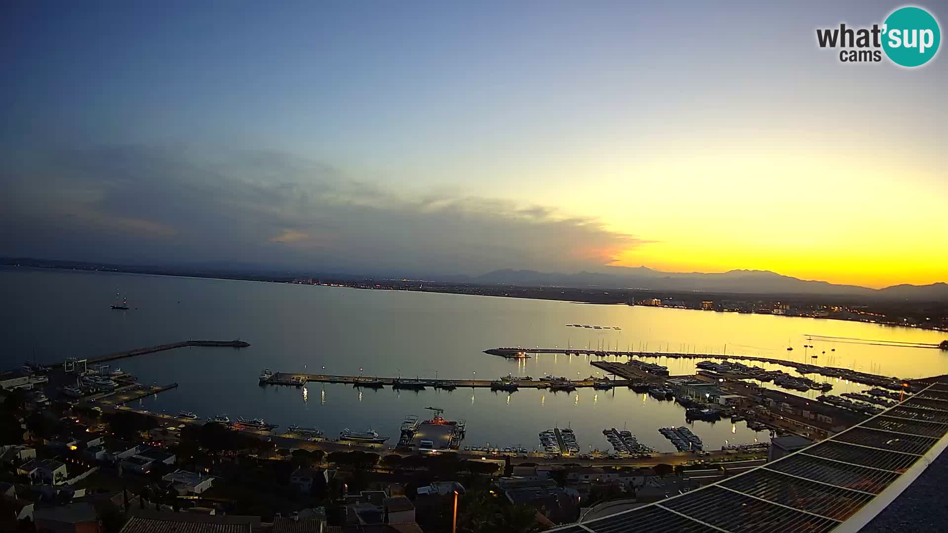 Roses – Puerto pesquero  y la bahía de Roses