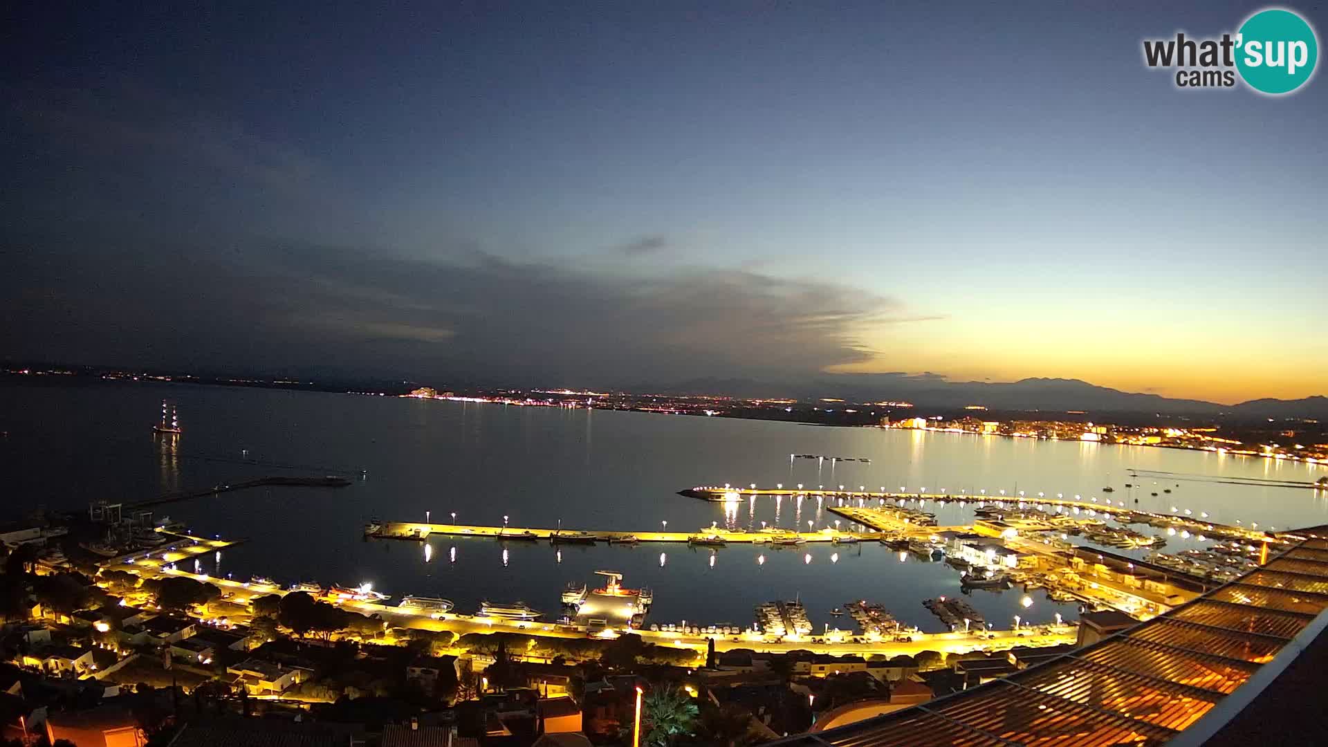 Livecam Hafen Roses –  Fischereihafen und die Bucht