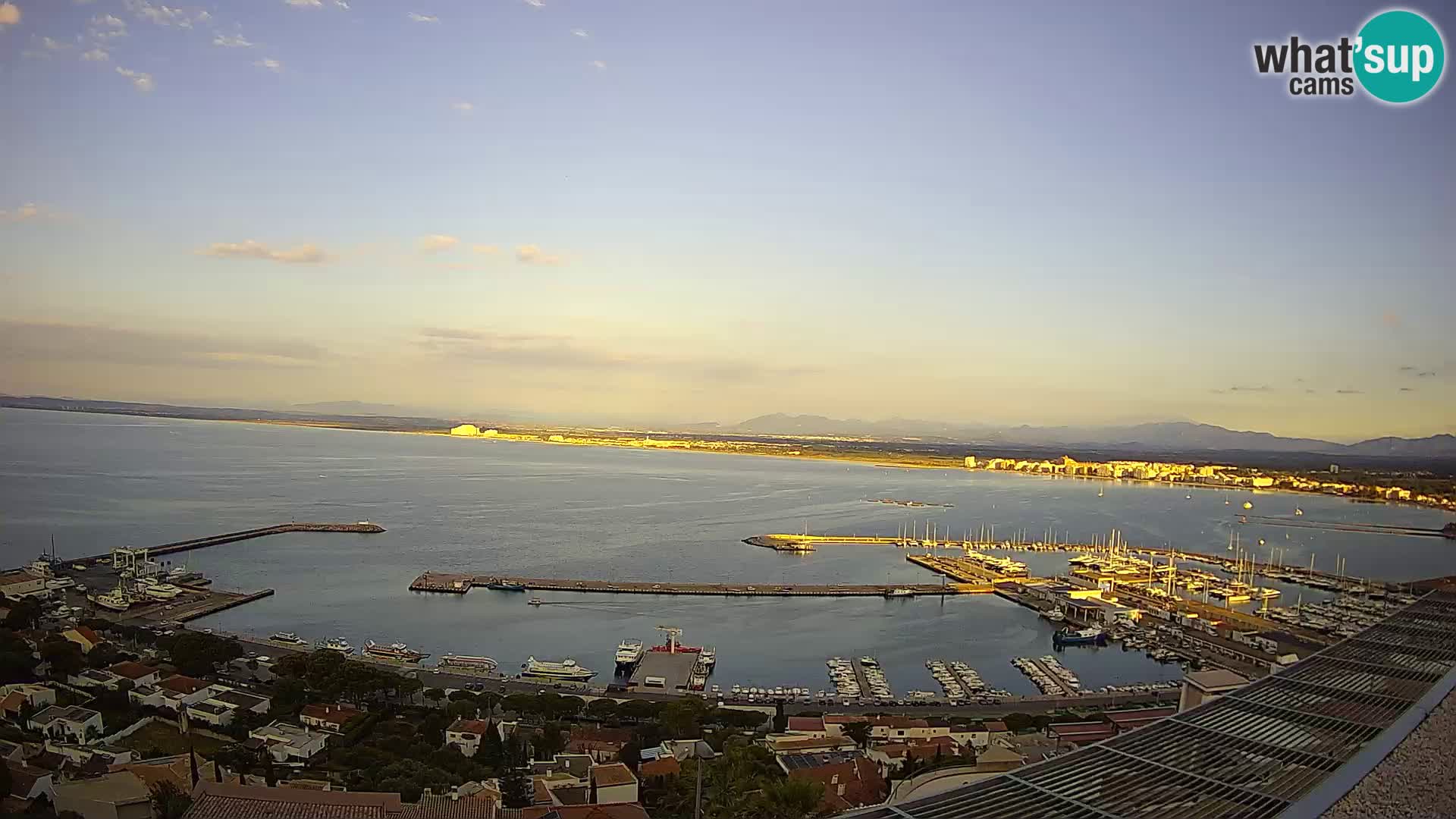 Roses – Puerto pesquero  y la bahía de Roses