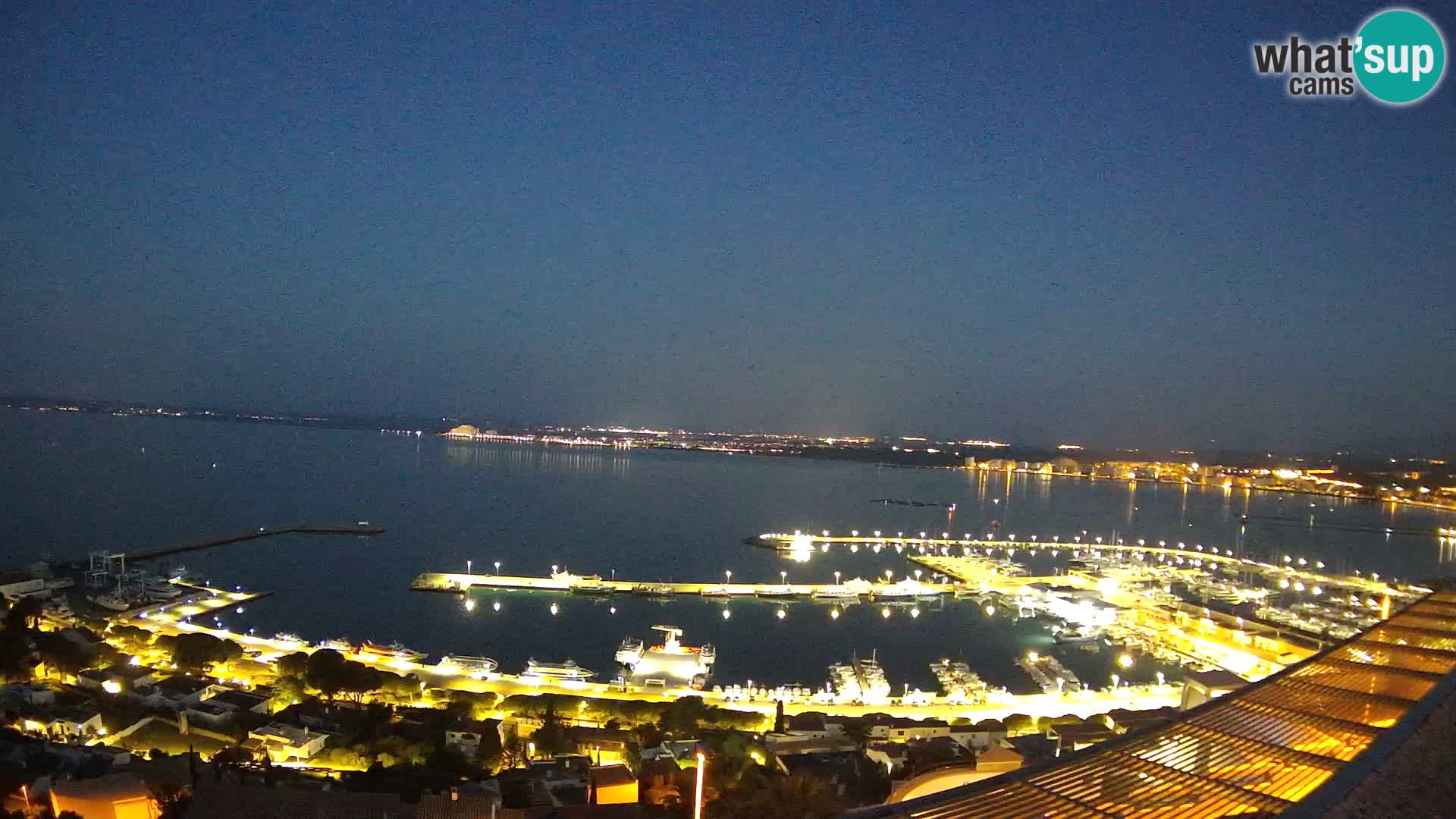 Roses – Puerto pesquero  y la bahía de Roses