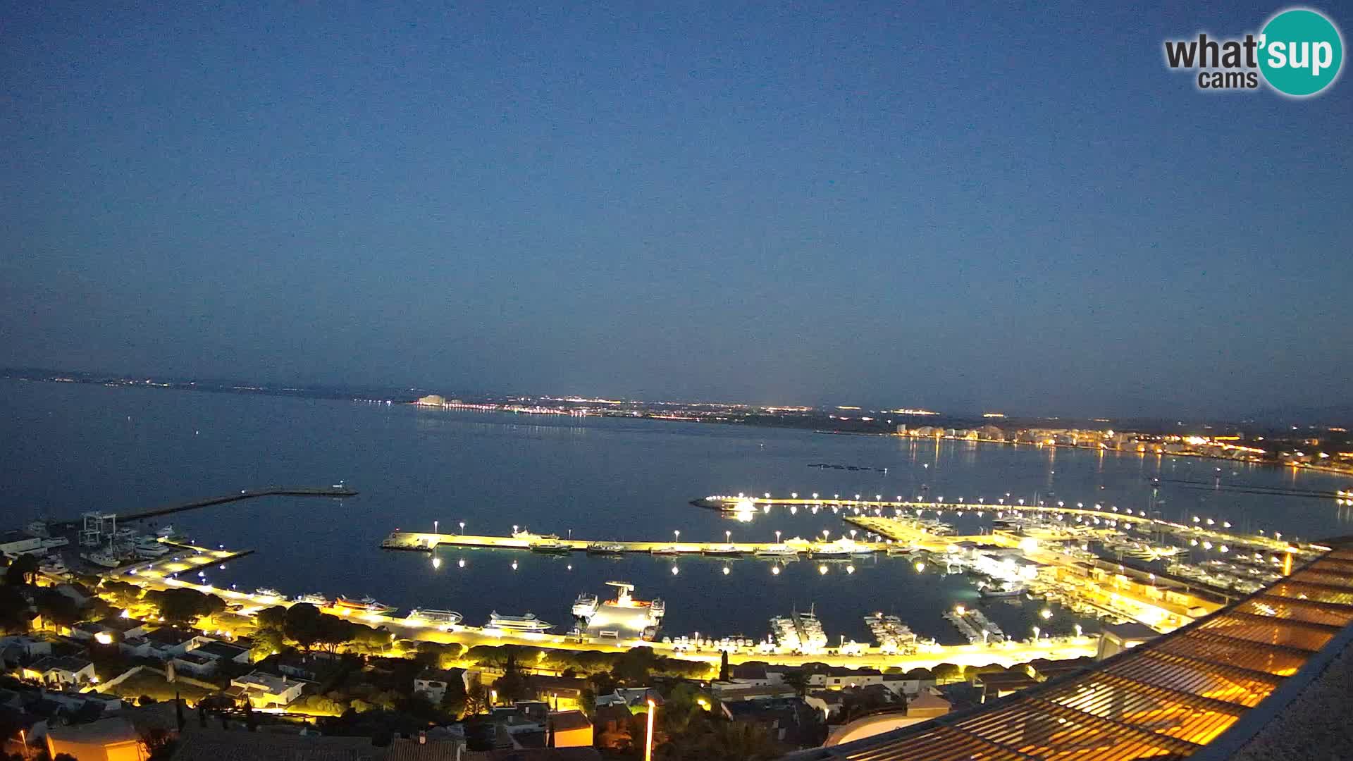 Roses – Puerto pesquero  y la bahía de Roses