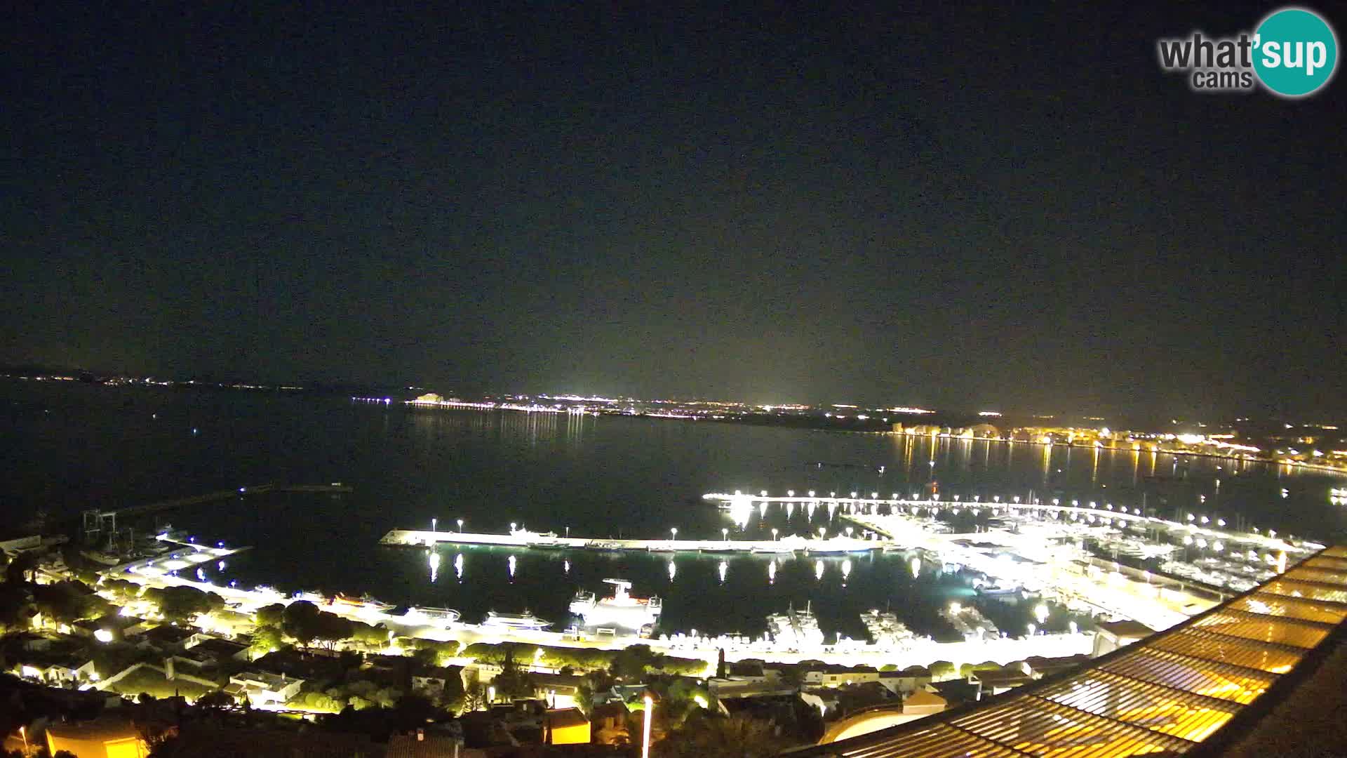 Livecam Hafen Roses –  Fischereihafen und die Bucht
