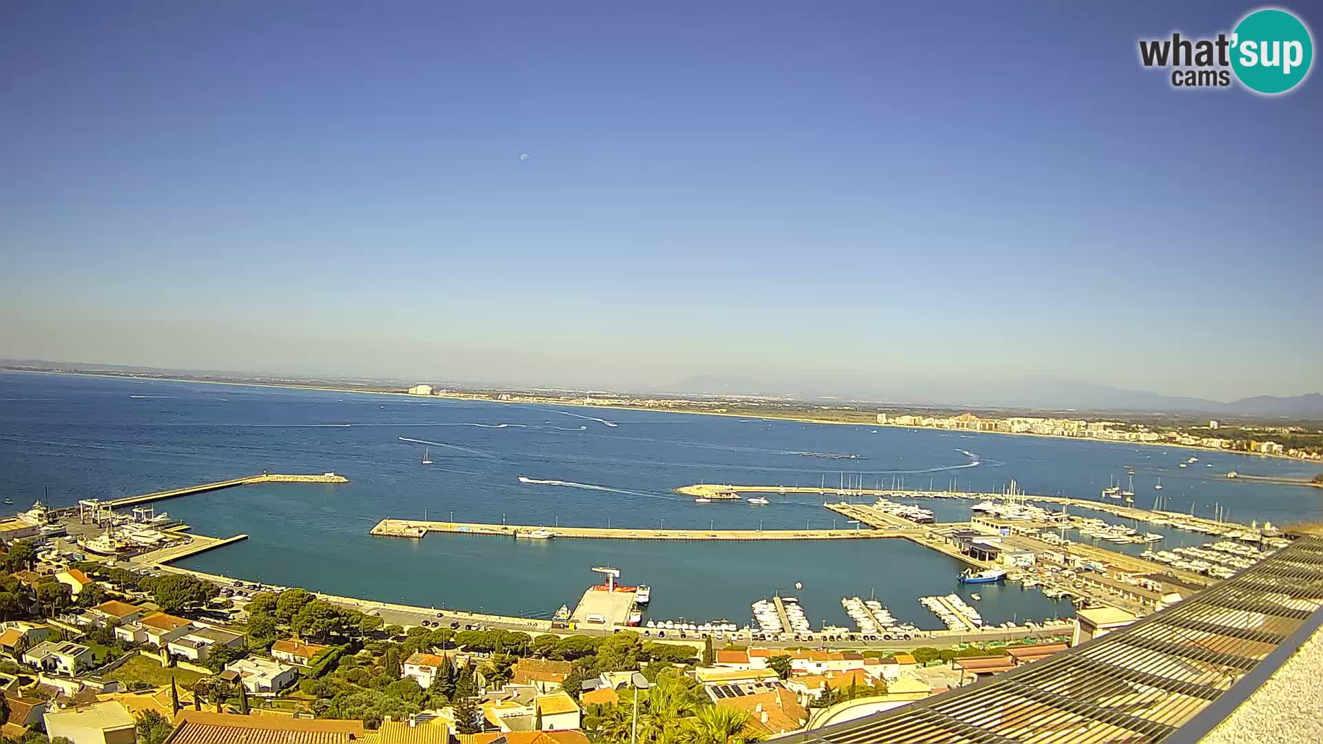 Livecam Hafen Roses –  Fischereihafen und die Bucht