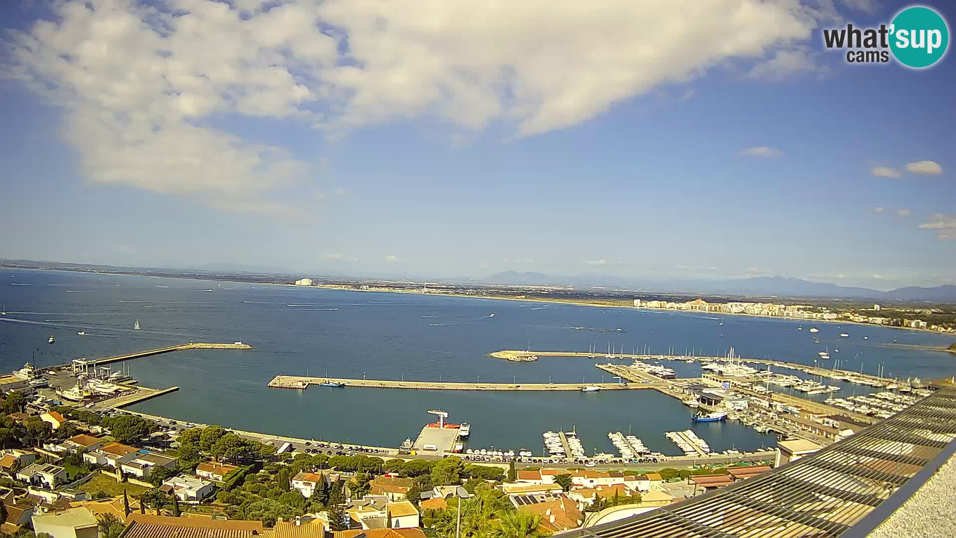 Roses – Puerto pesquero  y la bahía de Roses