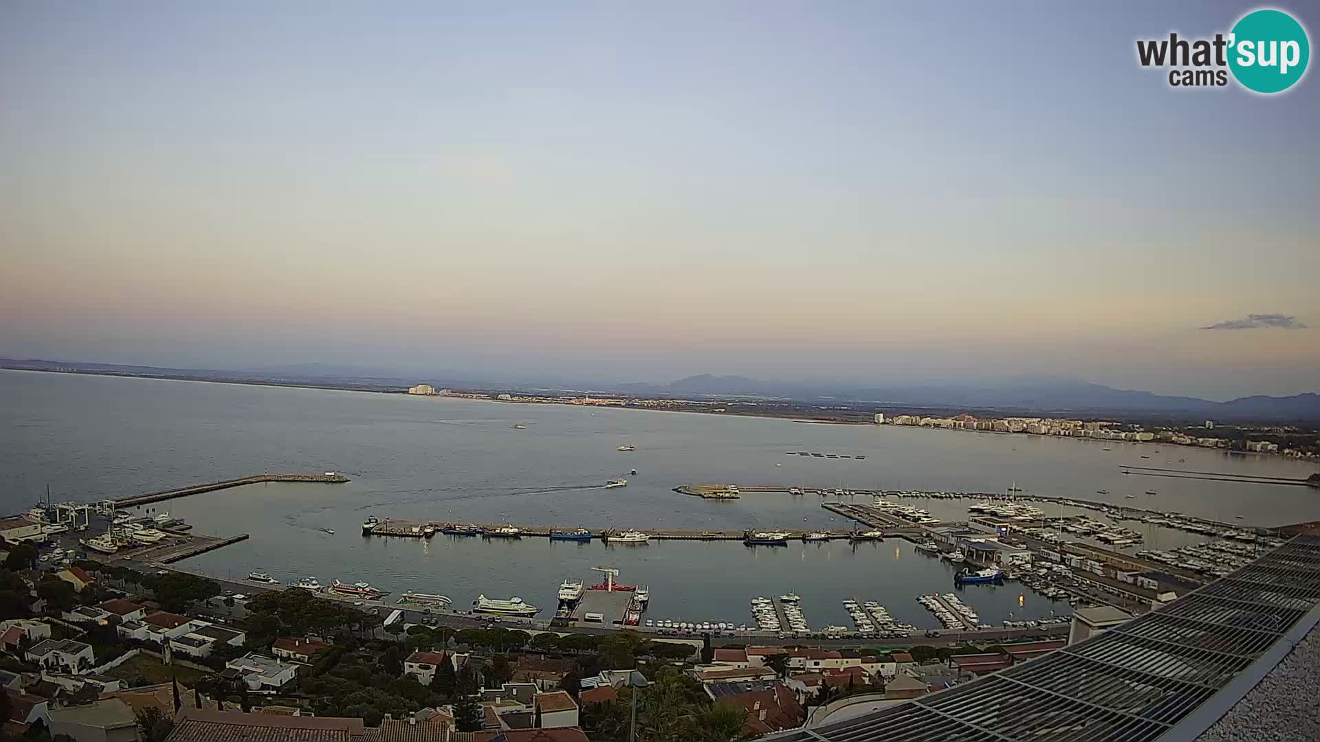 Roses –  Port de pêche  et la baie